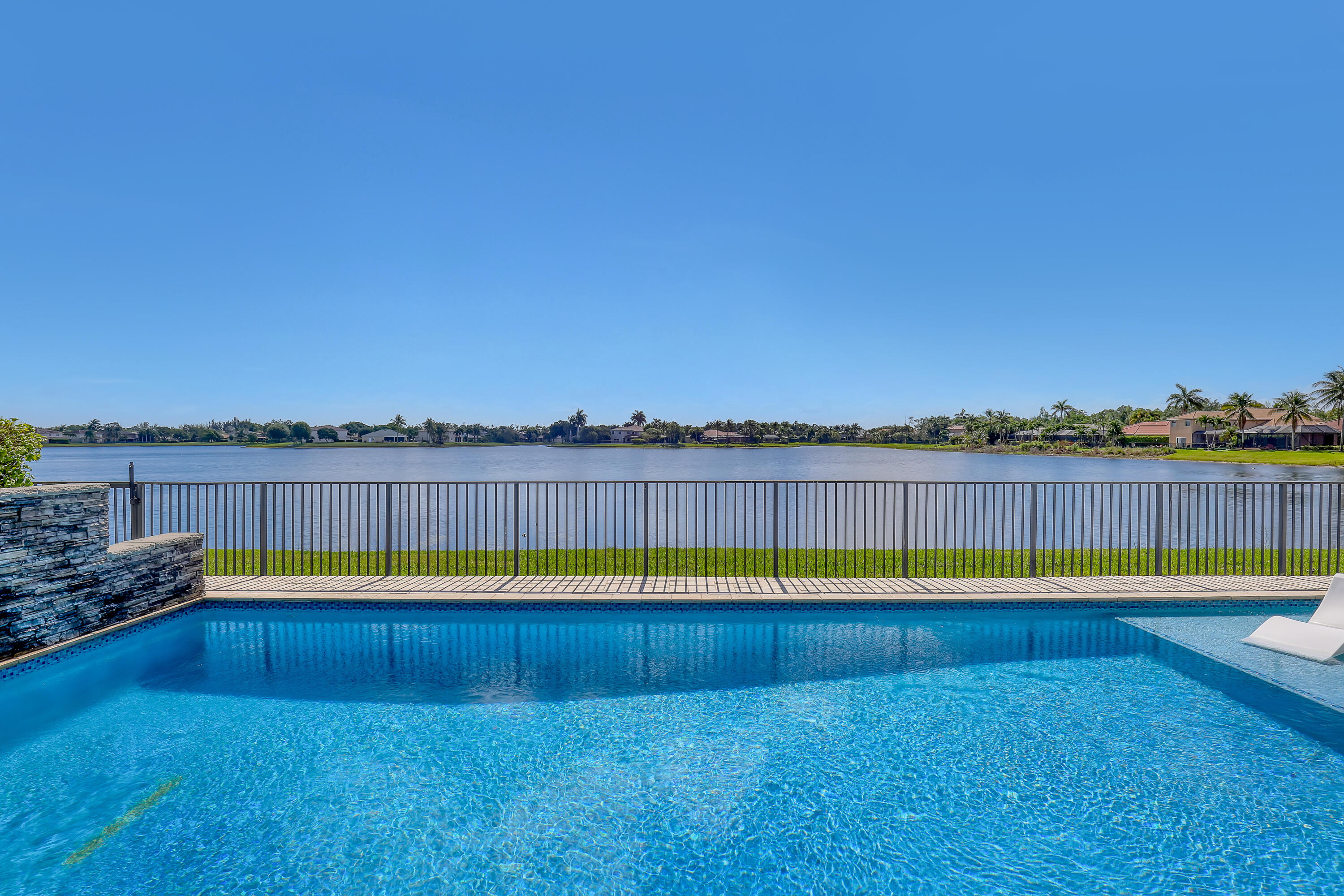 1436 Stonehaven Estates, West Palm Beach FL 33411