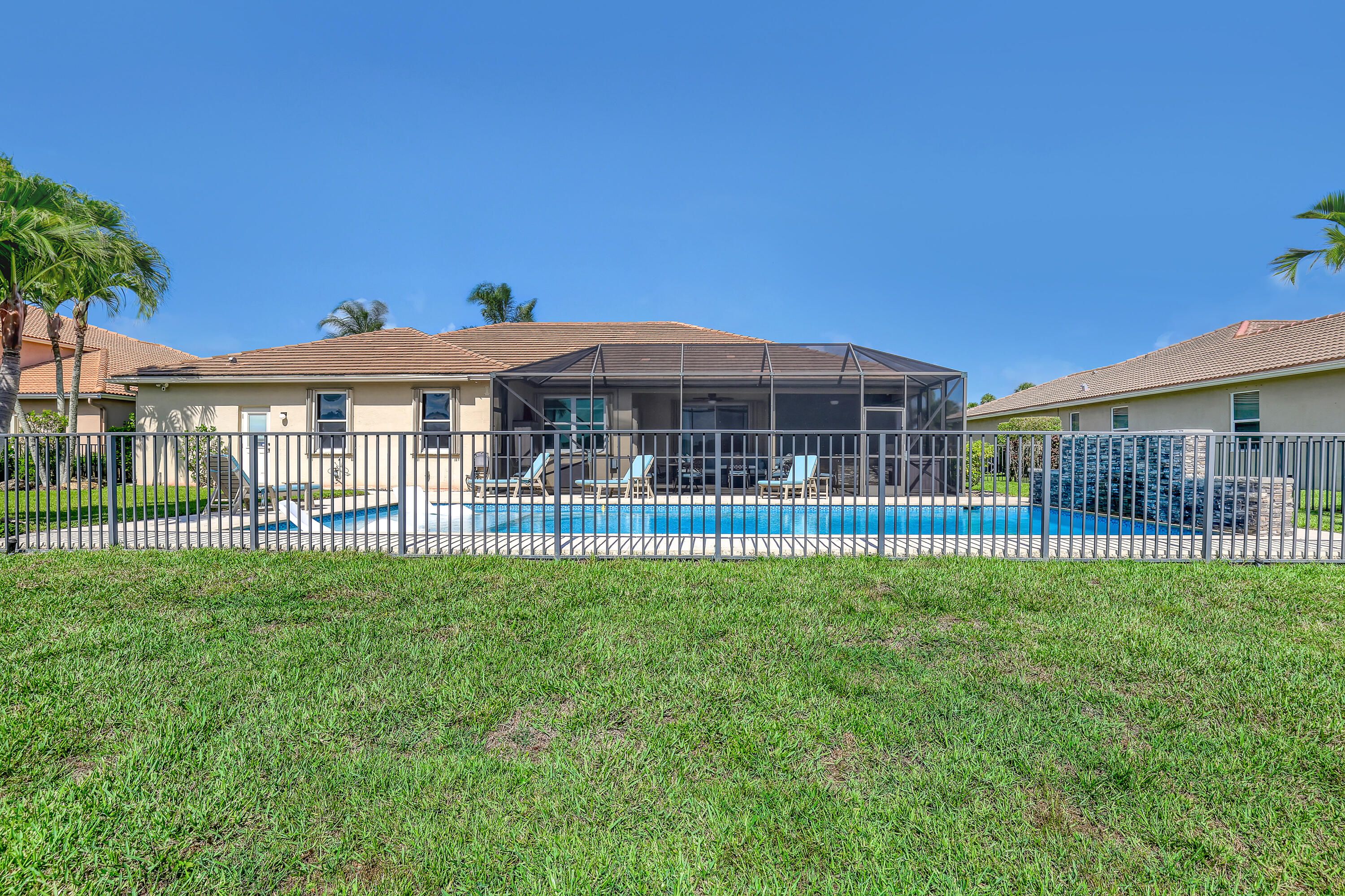 1436 Stonehaven Estates, West Palm Beach FL 33411