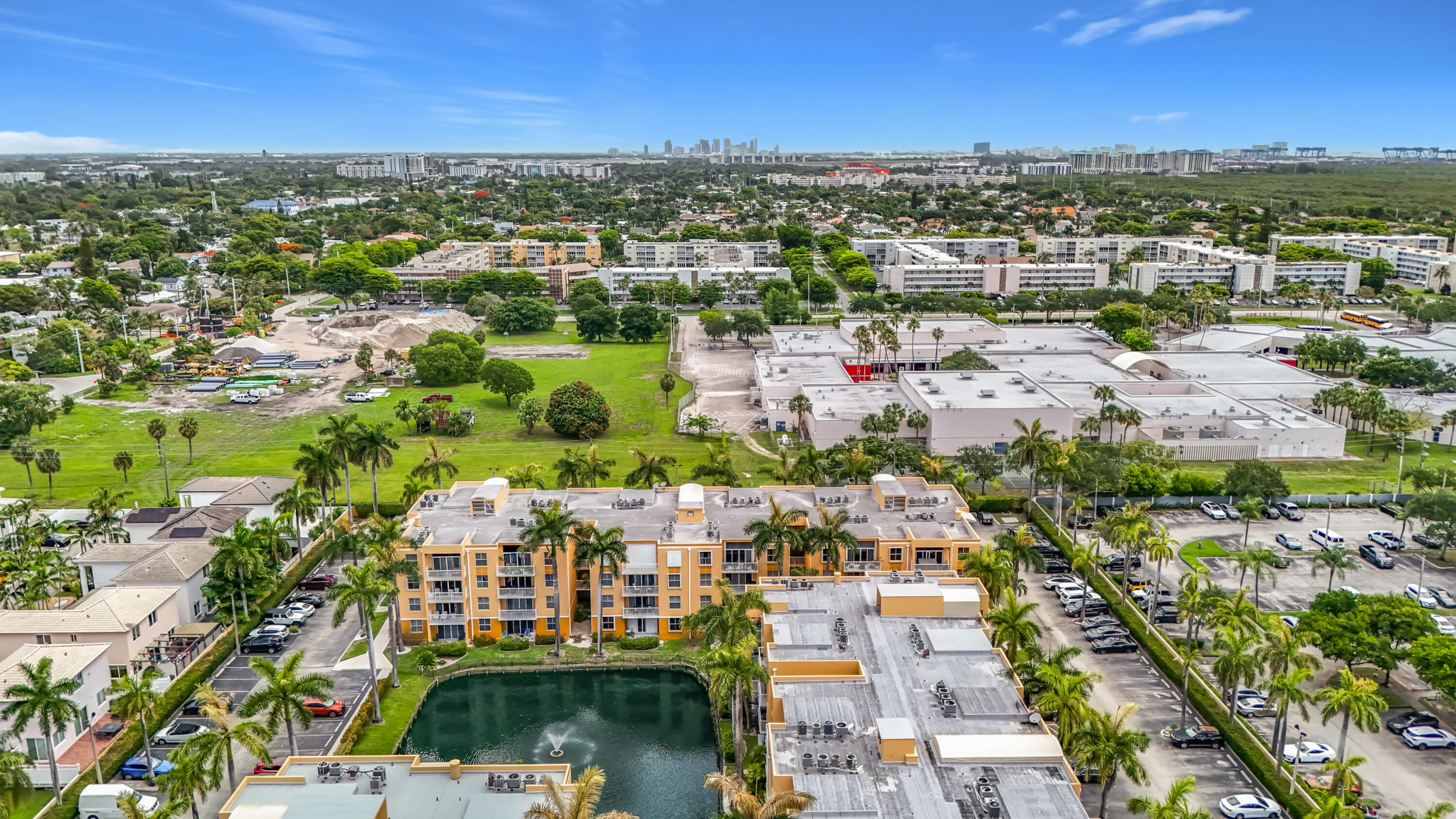 1341 SE 3rd #210, Dania Beach FL 33004