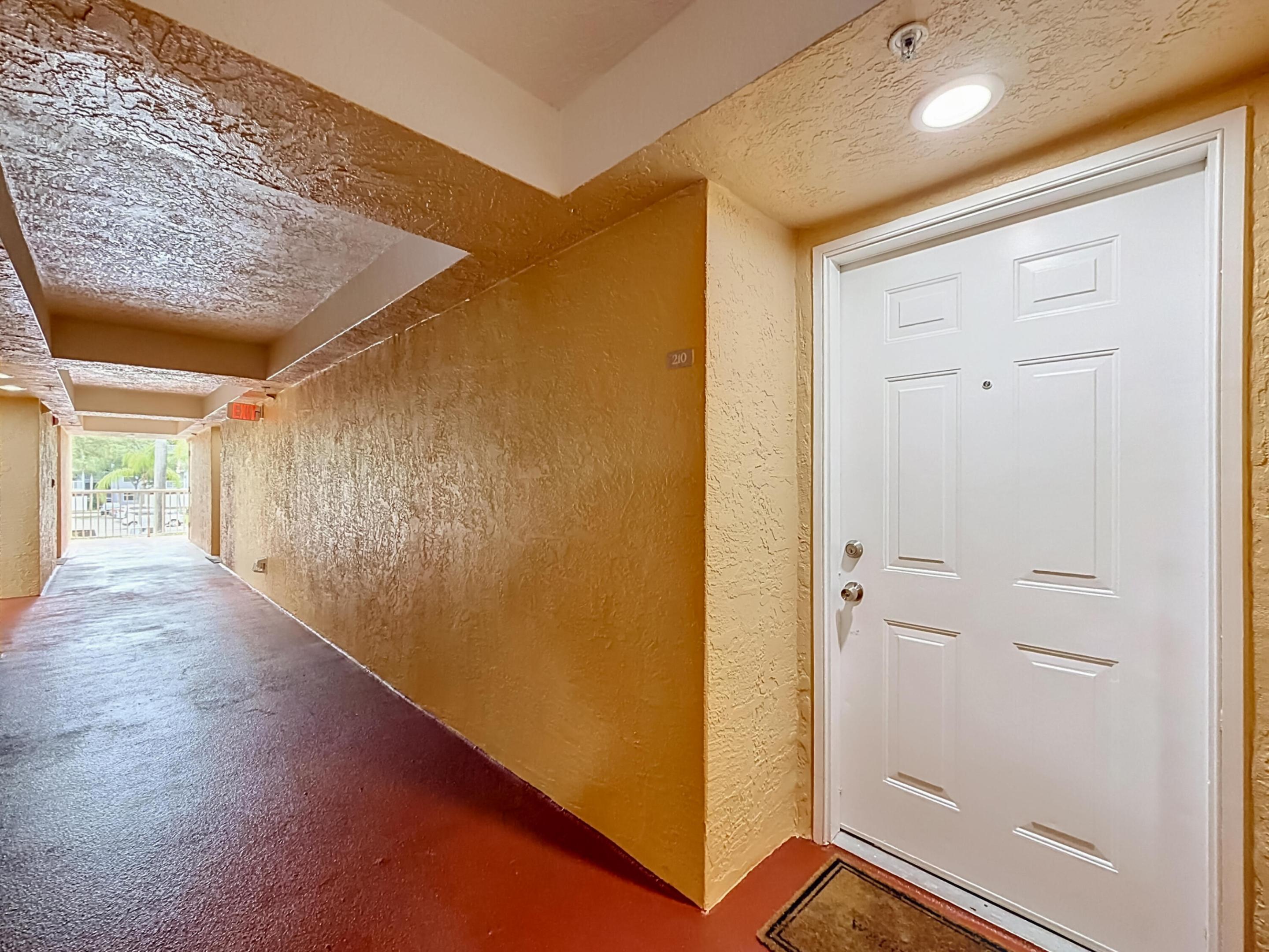 1341 SE 3rd #210, Dania Beach FL 33004