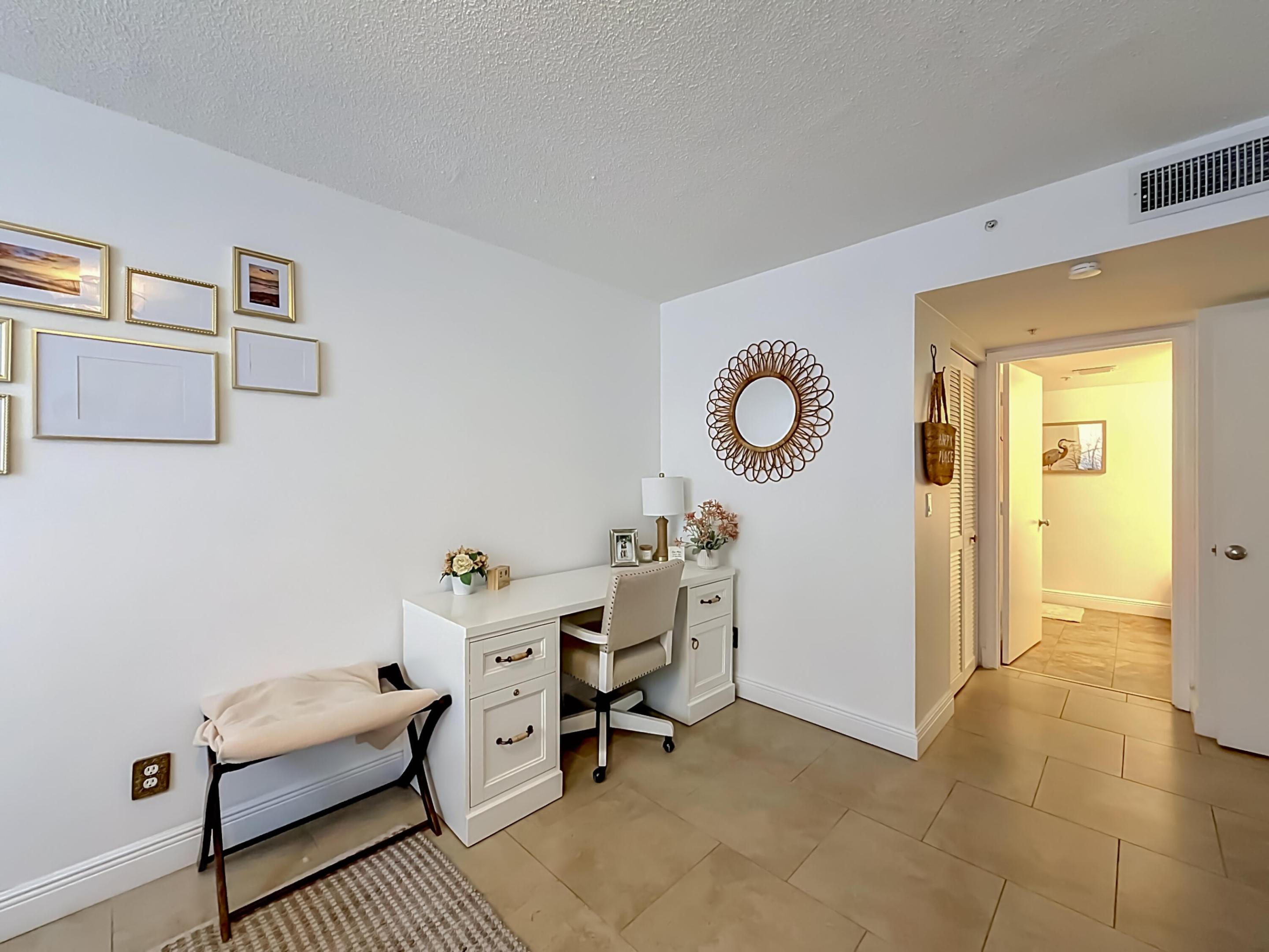 1341 SE 3rd #210, Dania Beach FL 33004