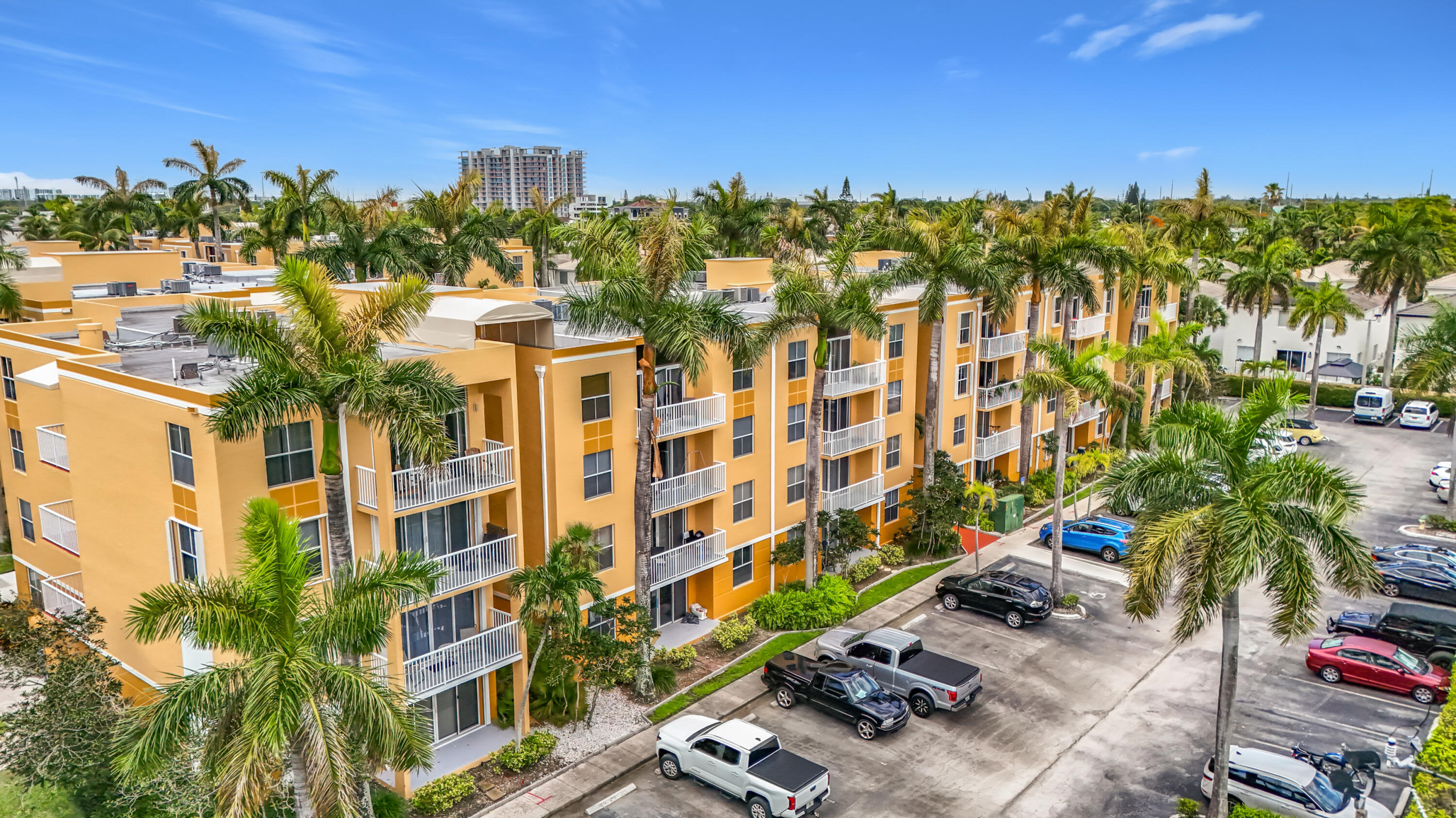 1341 SE 3rd #210, Dania Beach FL 33004