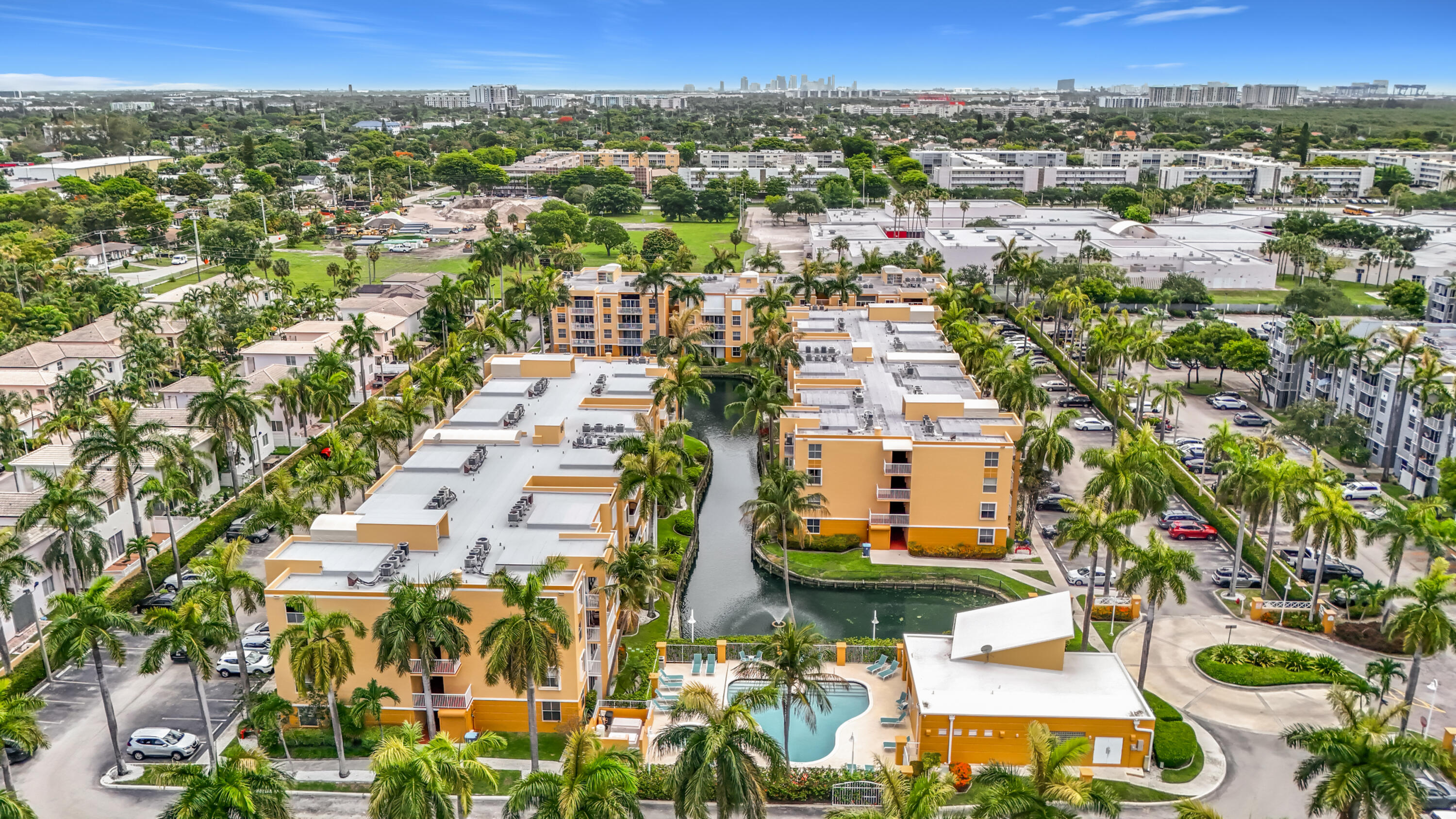 1341 SE 3rd #210, Dania Beach FL 33004