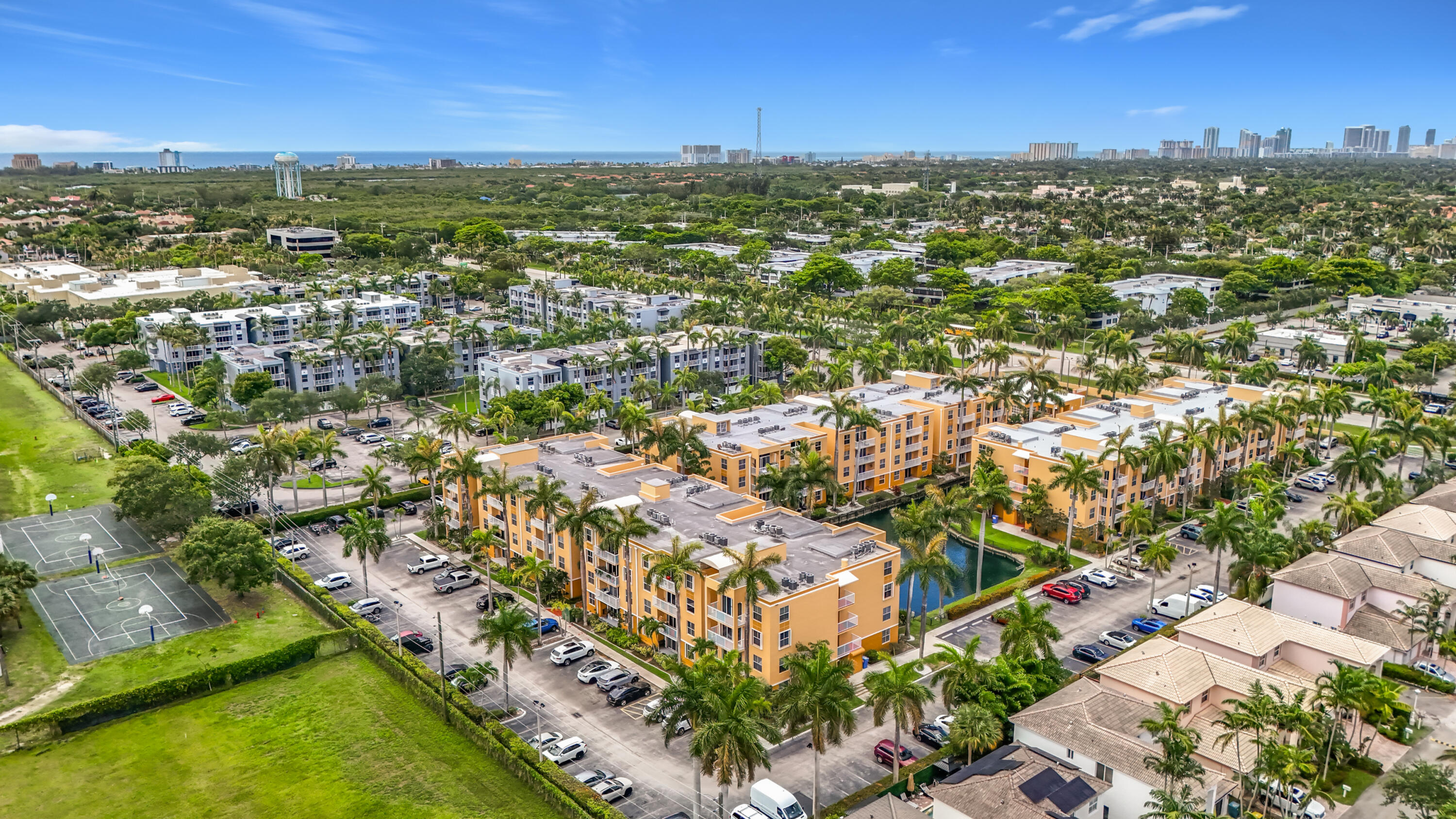 1341 SE 3rd #210, Dania Beach FL 33004