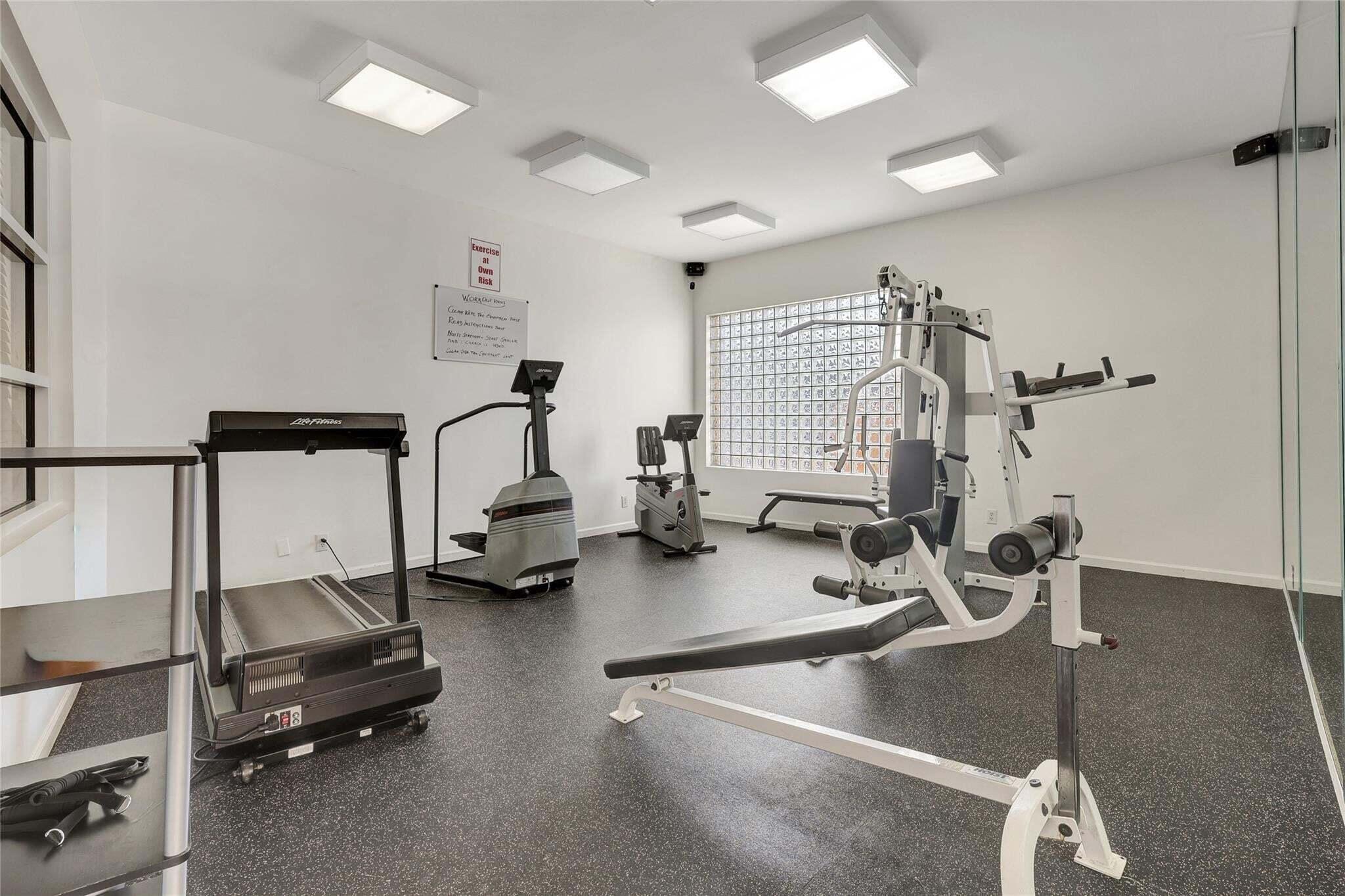 1341 SE 3rd #210, Dania Beach FL 33004