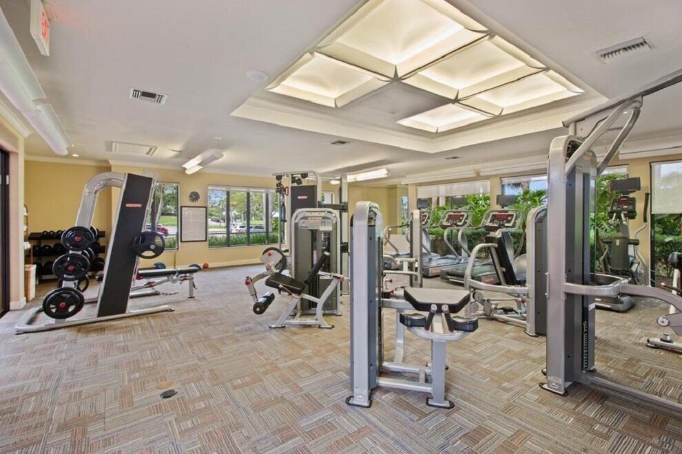 9358 Heathridge, West Palm Beach FL 33411