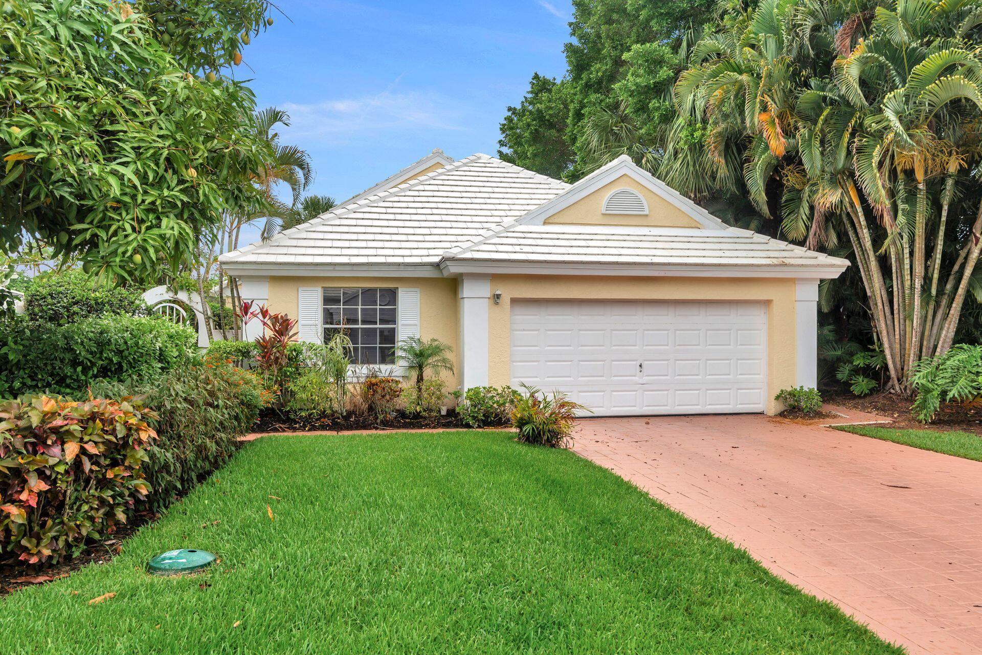 9358 Heathridge, West Palm Beach FL 33411