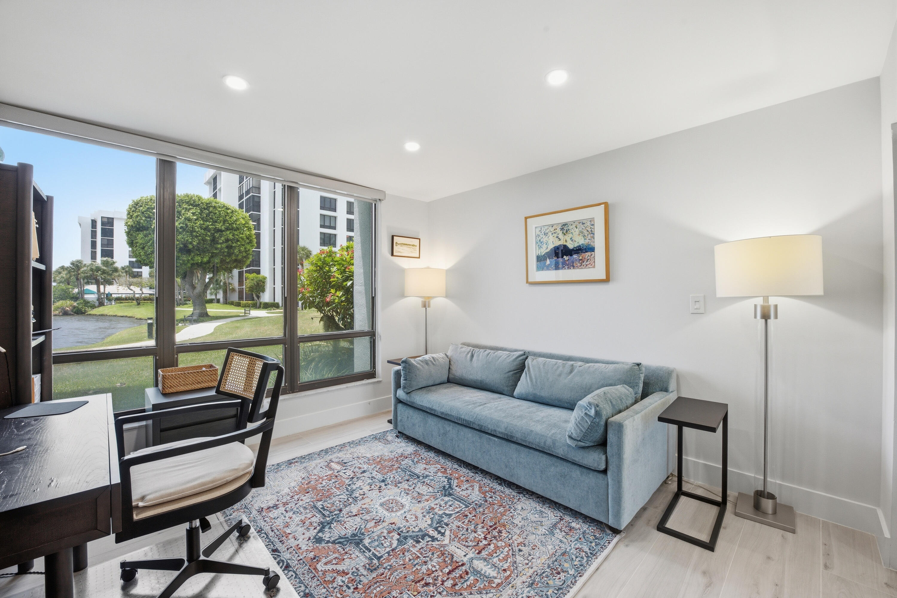 7768 Lakeside #515, Boca Raton FL 33434
