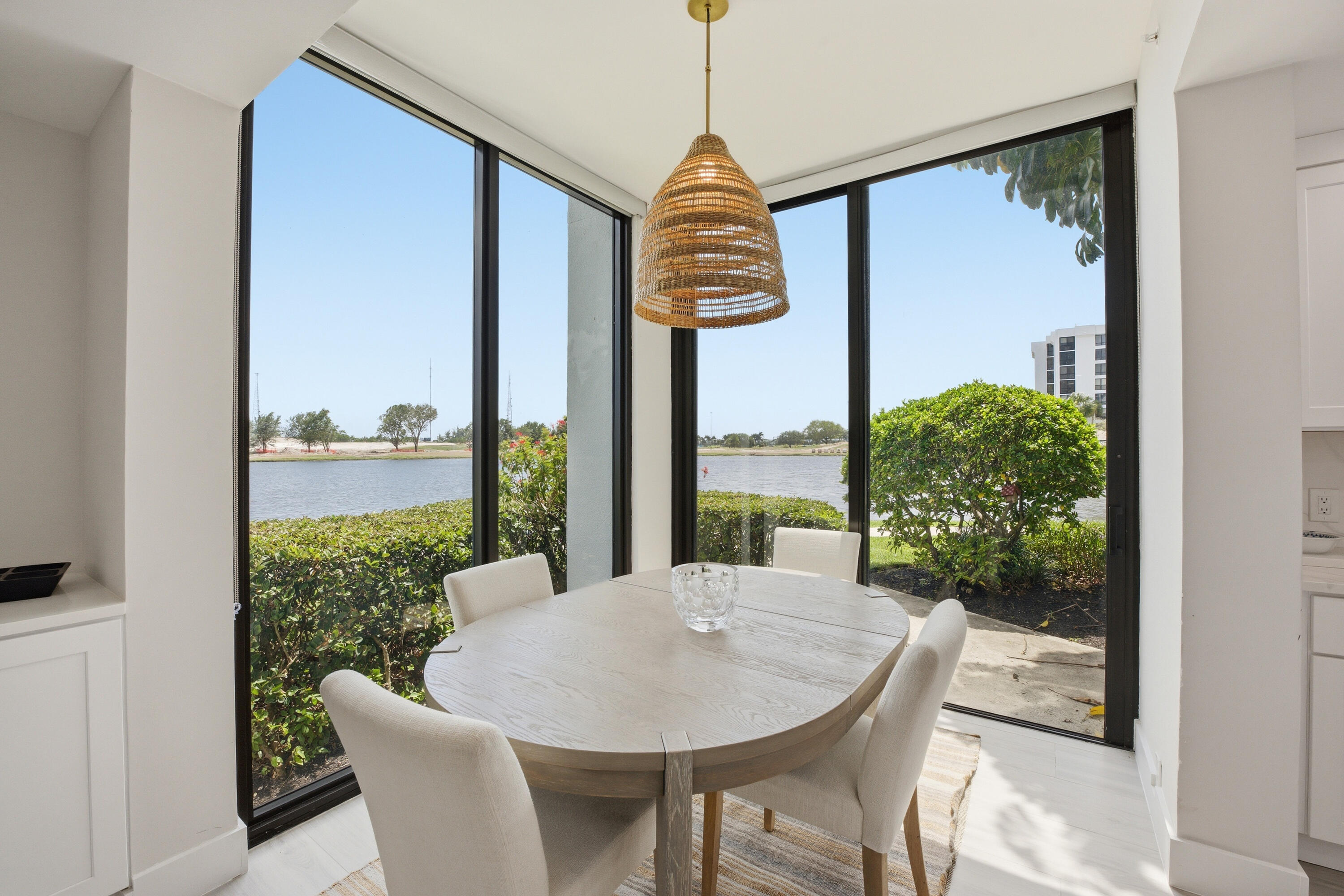 7768 Lakeside #515, Boca Raton FL 33434