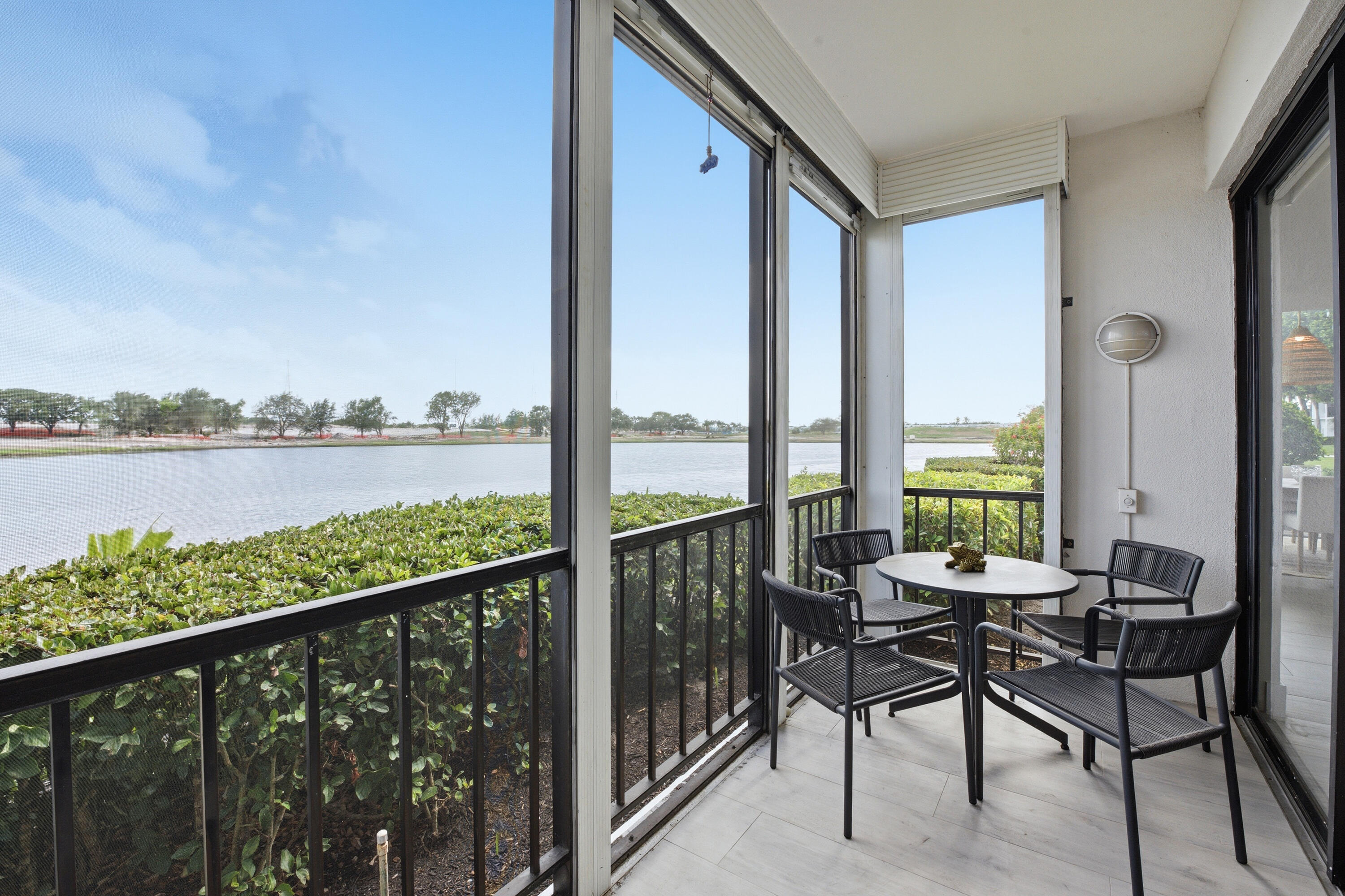 7768 Lakeside #515, Boca Raton FL 33434
