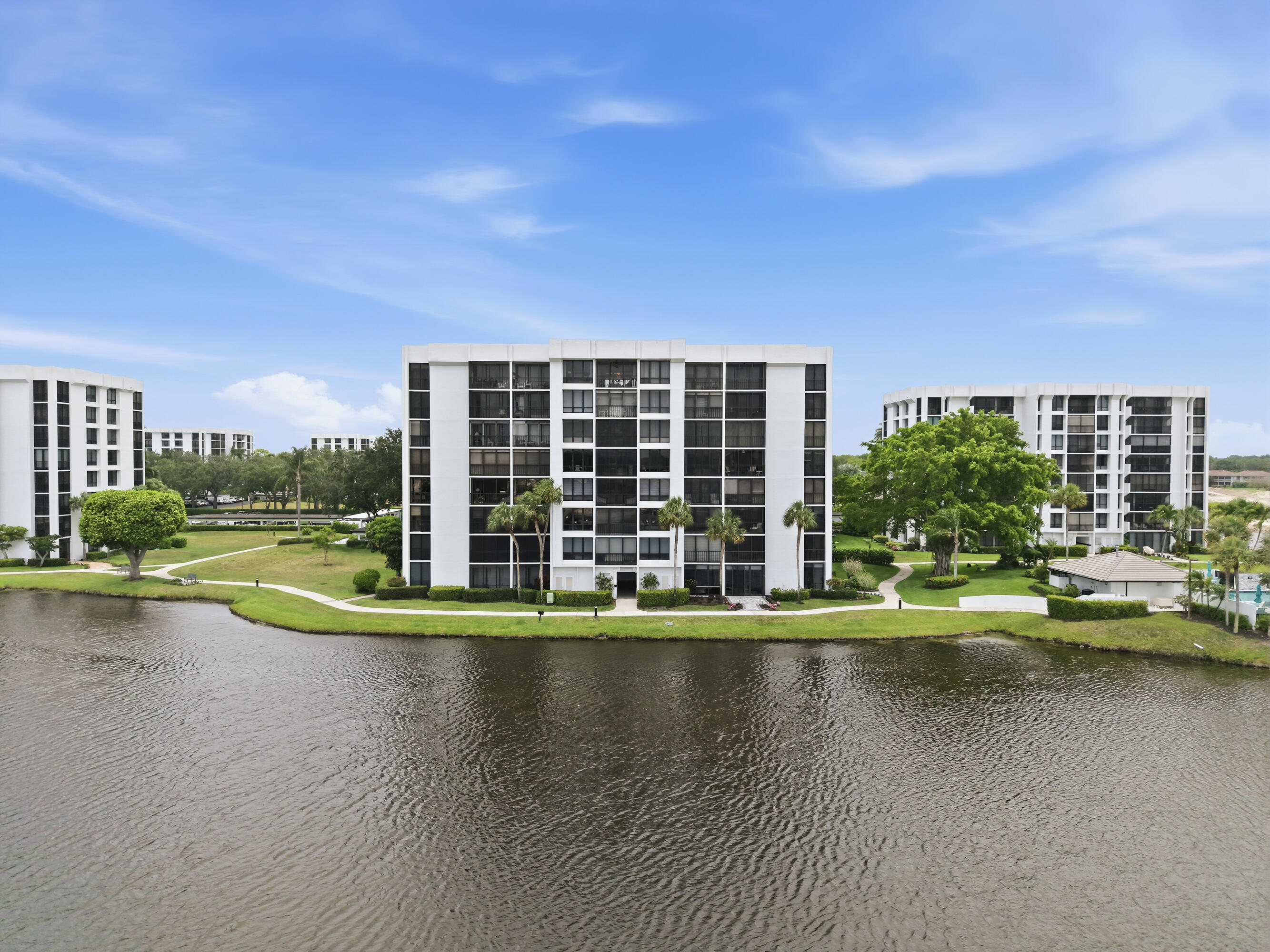7768 Lakeside #515, Boca Raton FL 33434