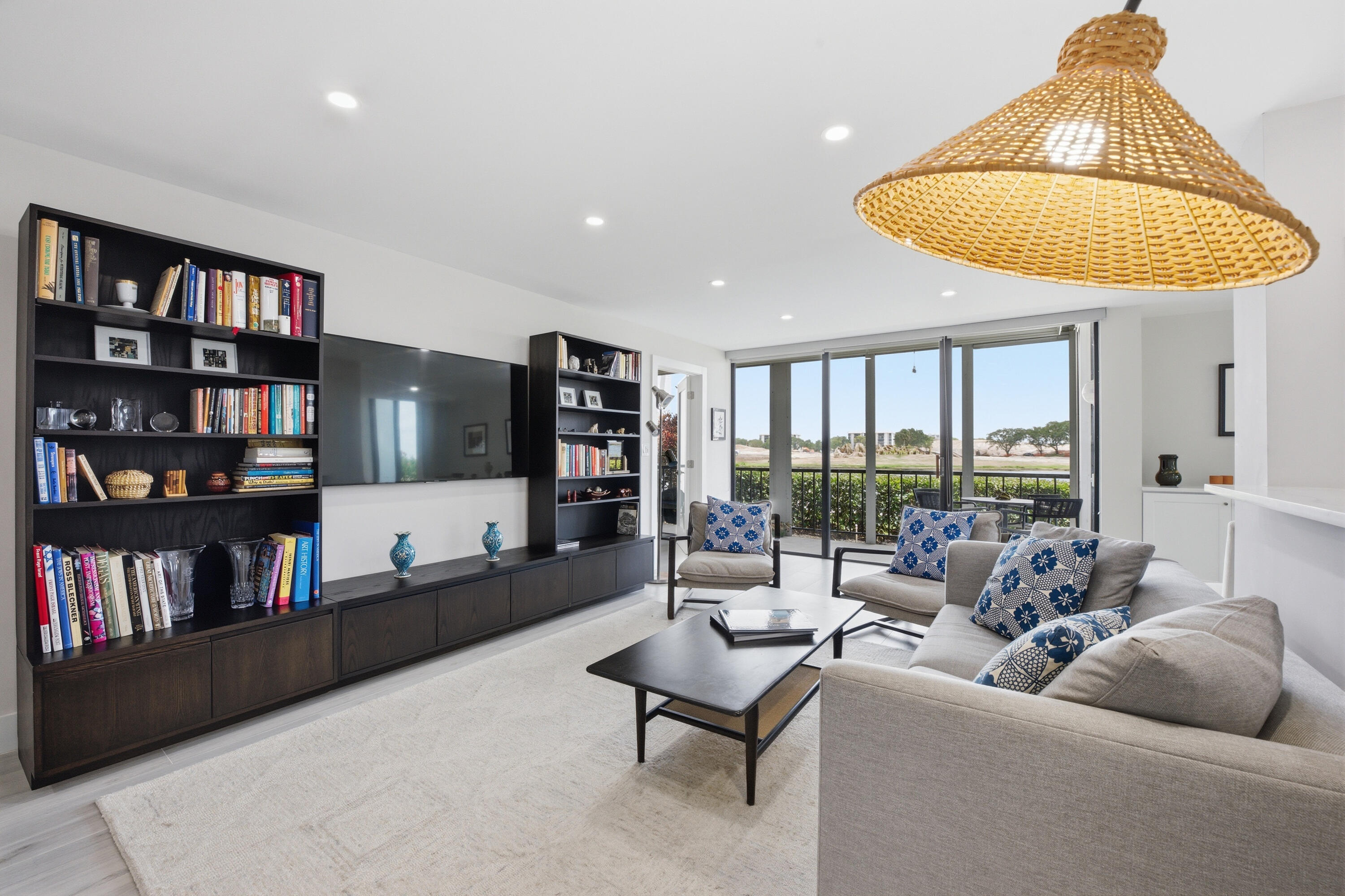 7768 Lakeside #515, Boca Raton FL 33434