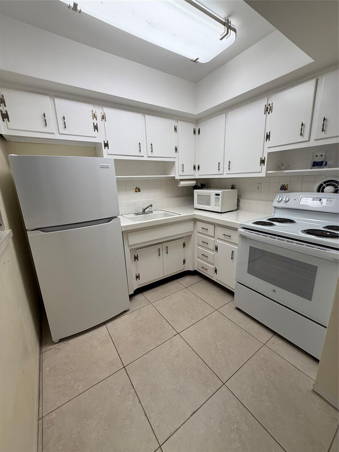 2841 NE 32nd #2, Fort Lauderdale FL 33306