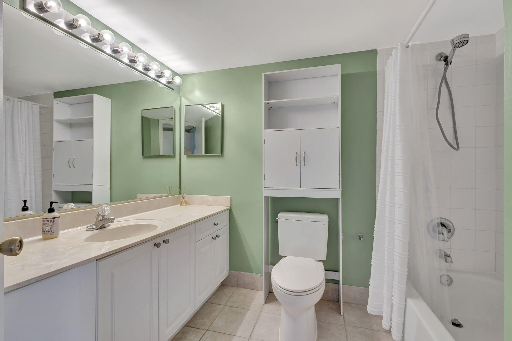 600 N Crestwood Ct #609, Royal Palm Beach FL 33411