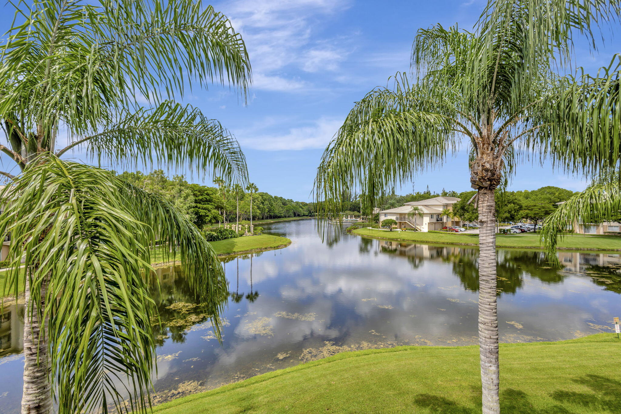 600 N Crestwood Ct #609, Royal Palm Beach FL 33411