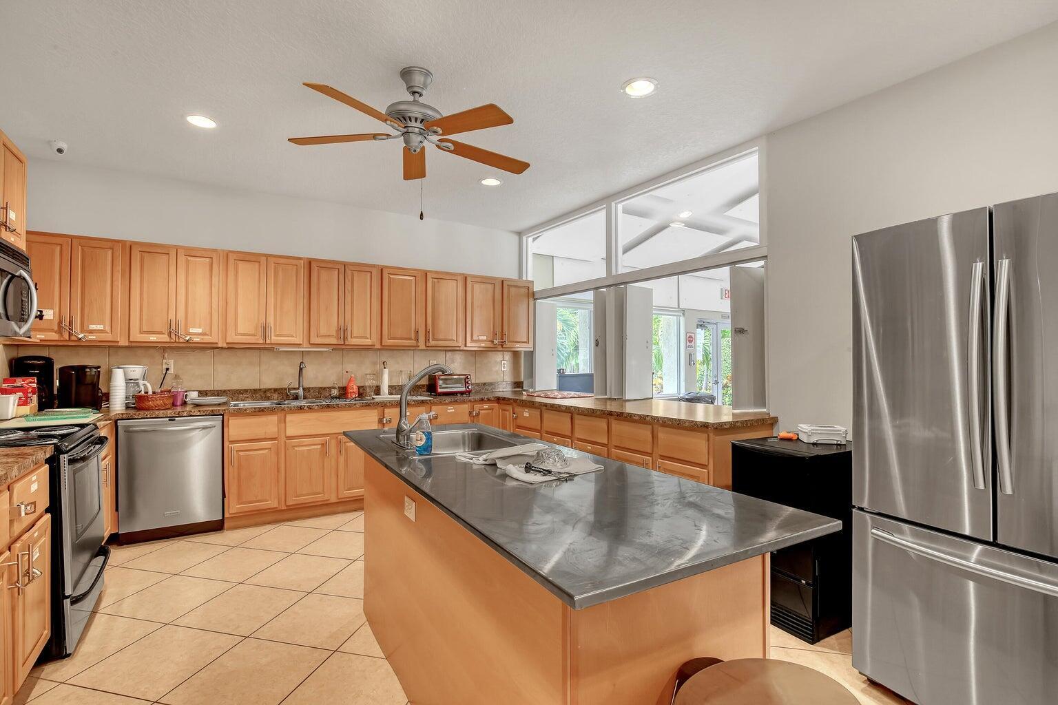 650 Snug Harbor #G301, Boynton Beach FL 33435