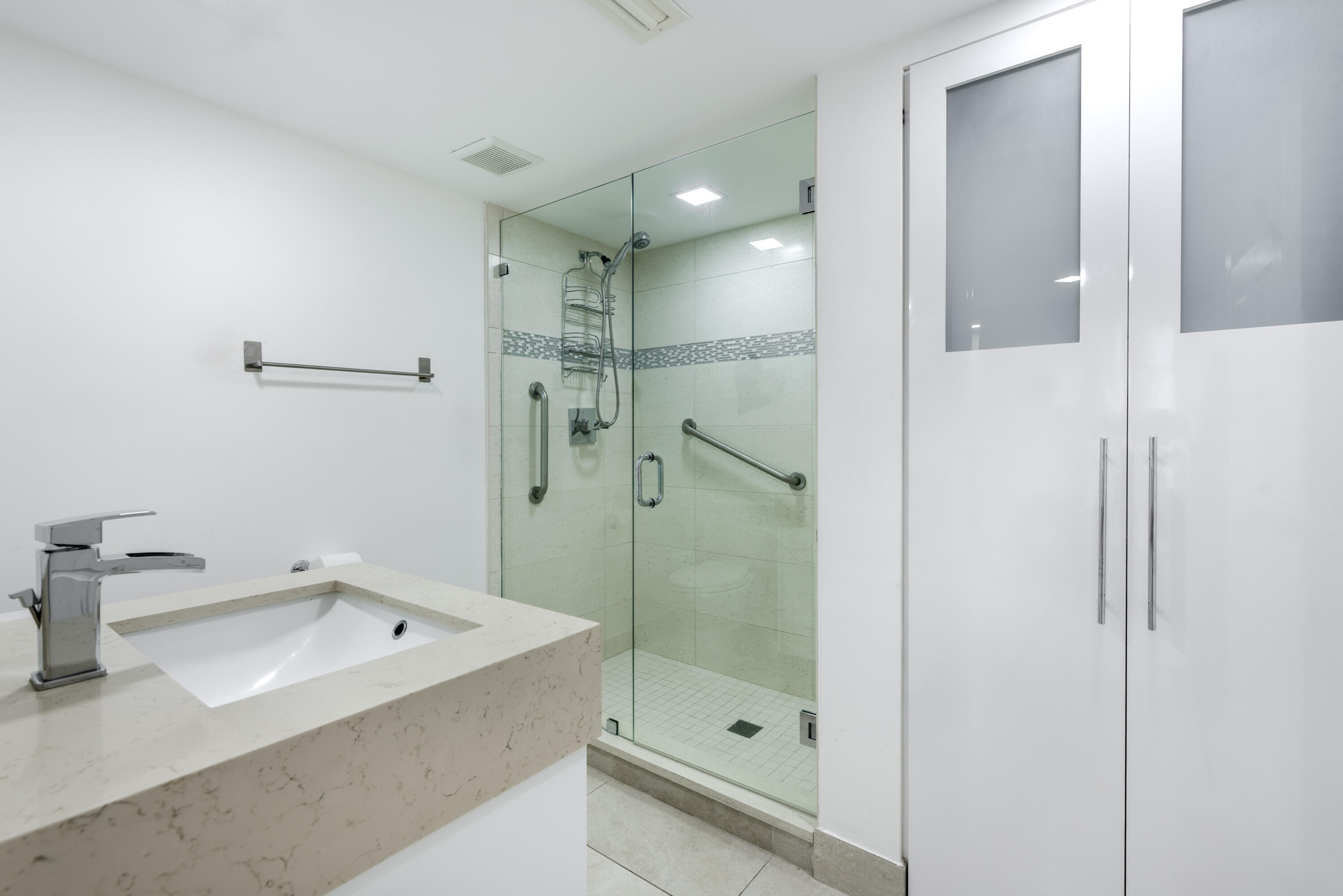 7509 Glendevon #1002, Delray Beach FL 33446