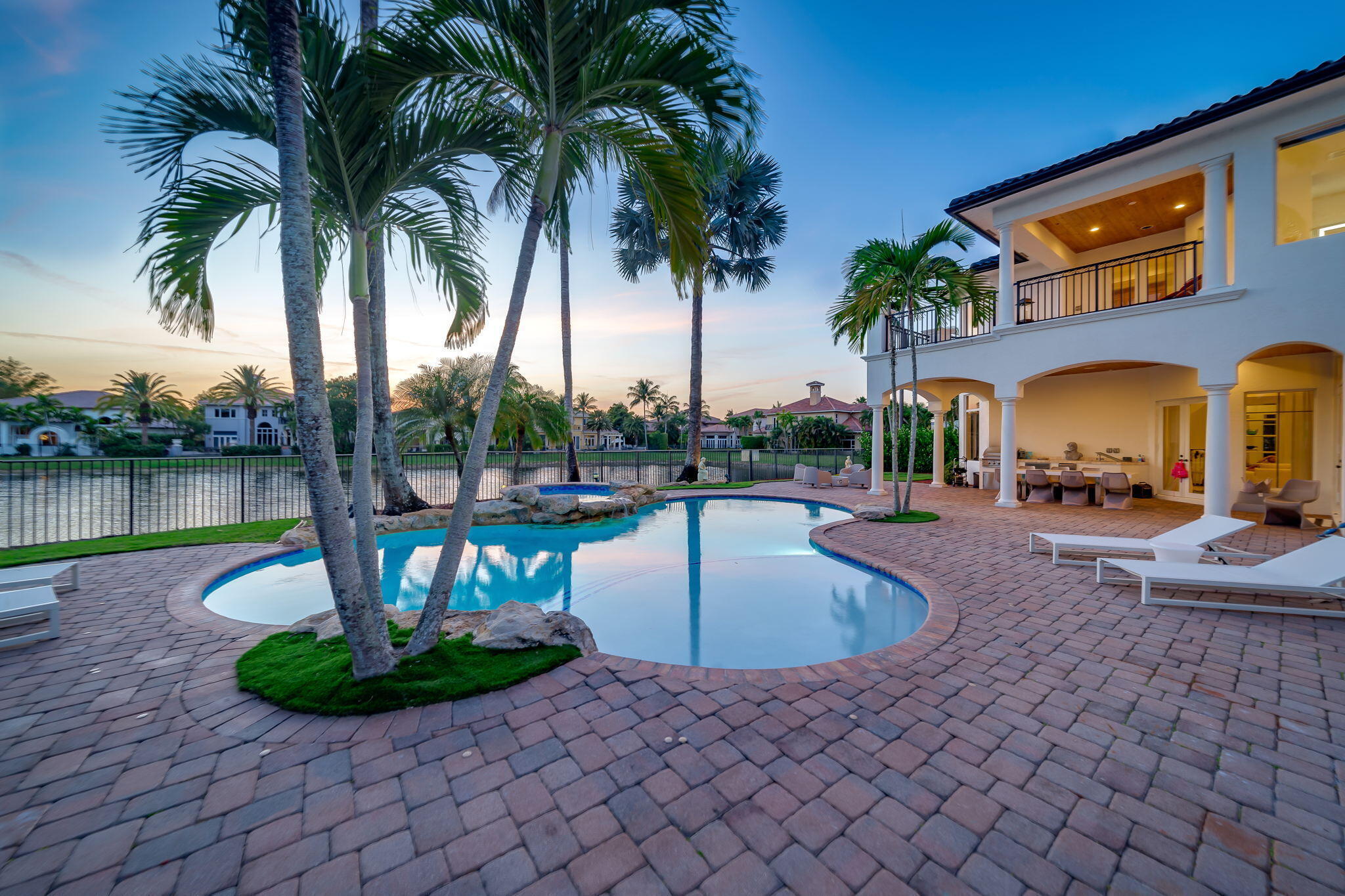 17593 Middle Lake, Boca Raton FL 33496