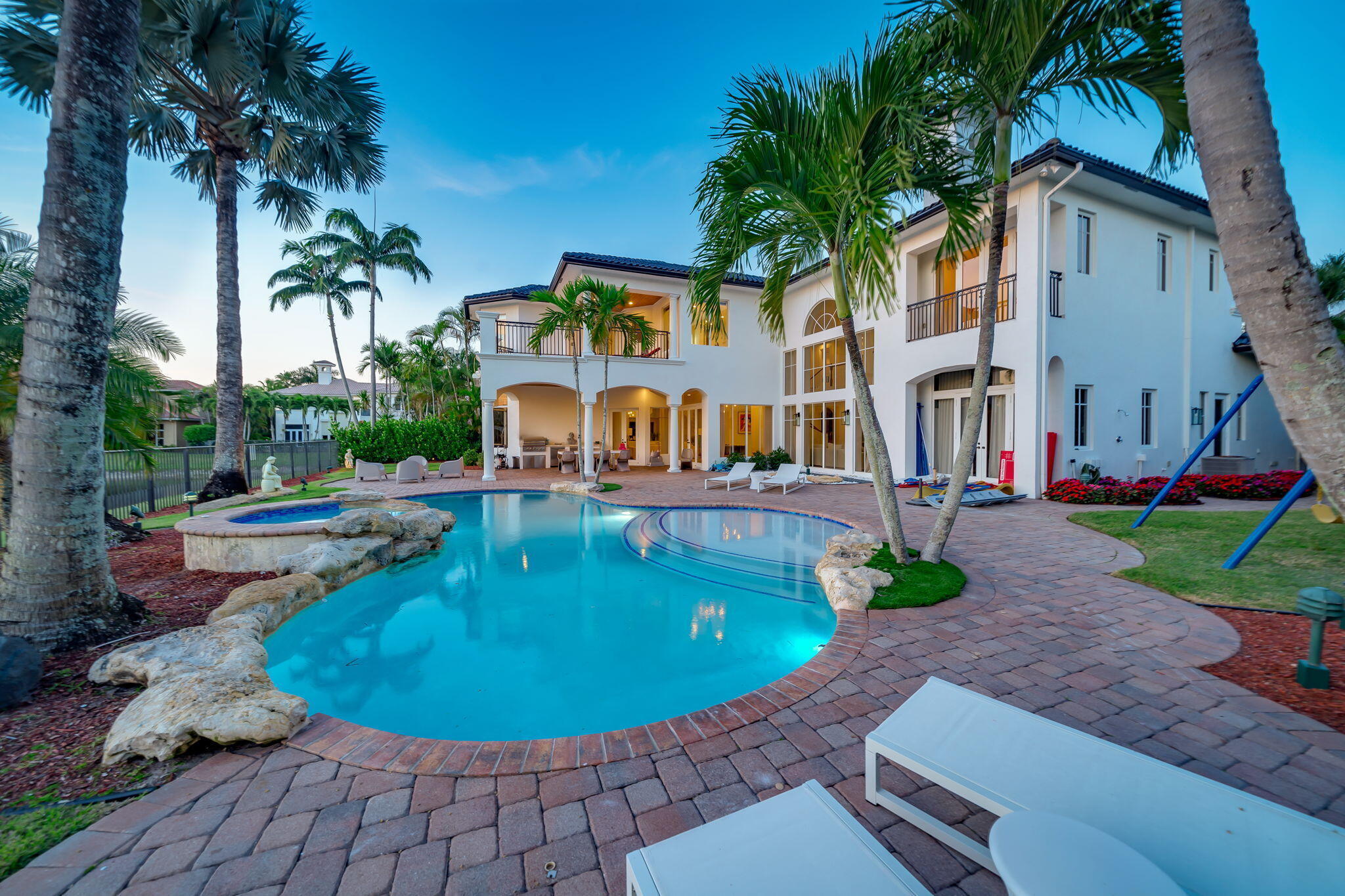 17593 Middle Lake, Boca Raton FL 33496