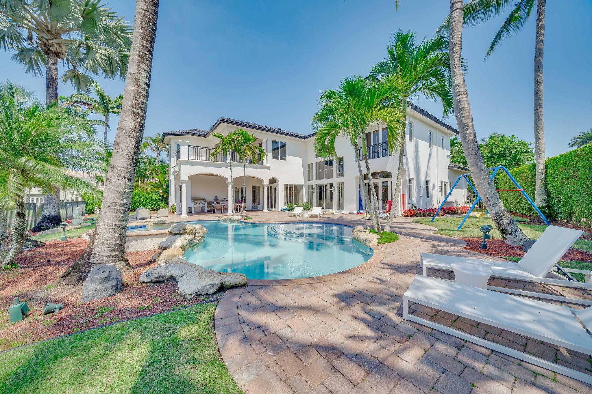 17593 Middle Lake, Boca Raton FL 33496