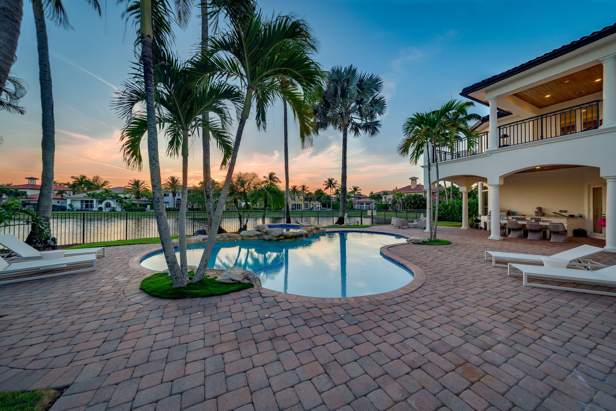 17593 Middle Lake, Boca Raton FL 33496