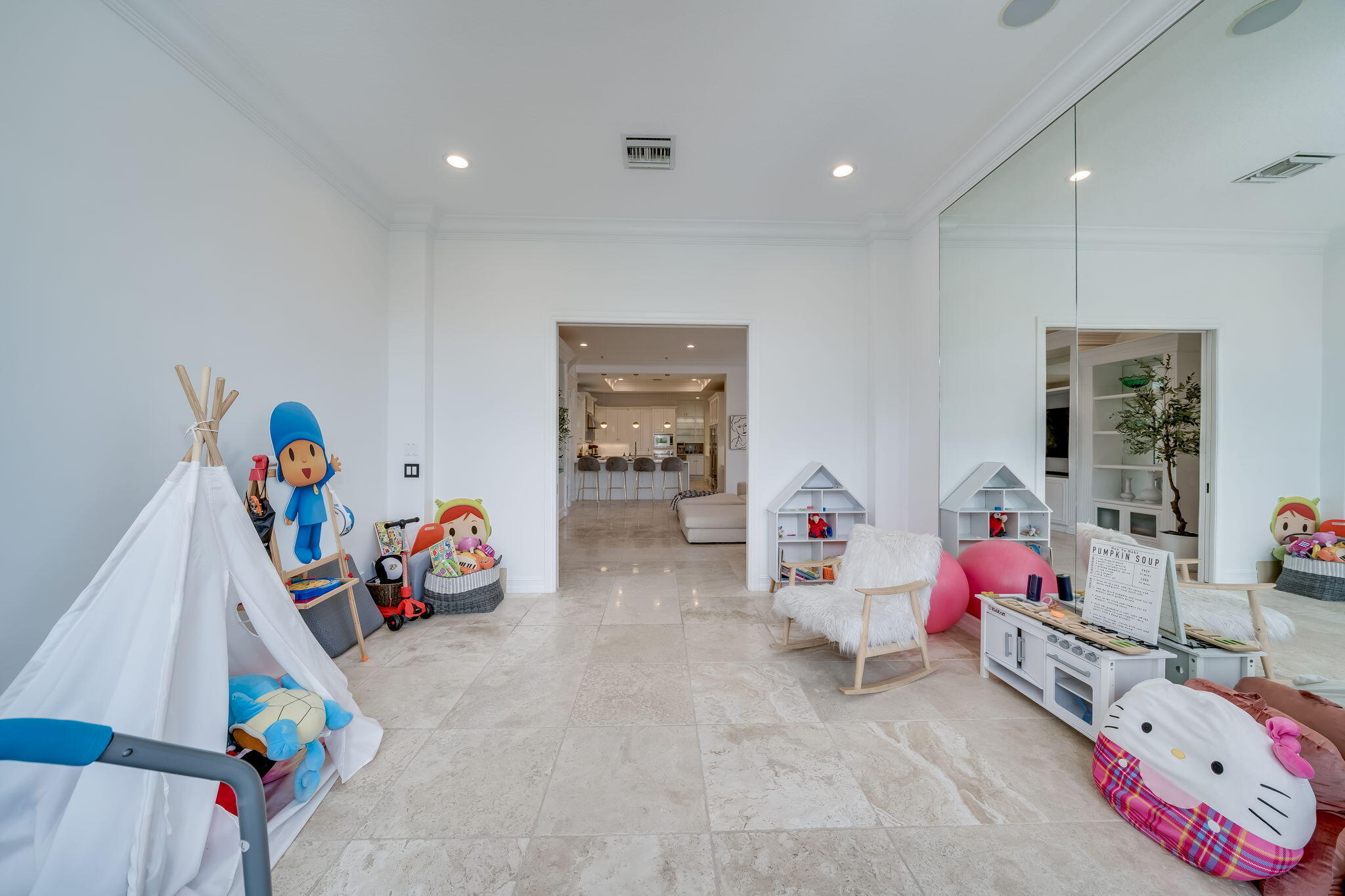 17593 Middle Lake, Boca Raton FL 33496