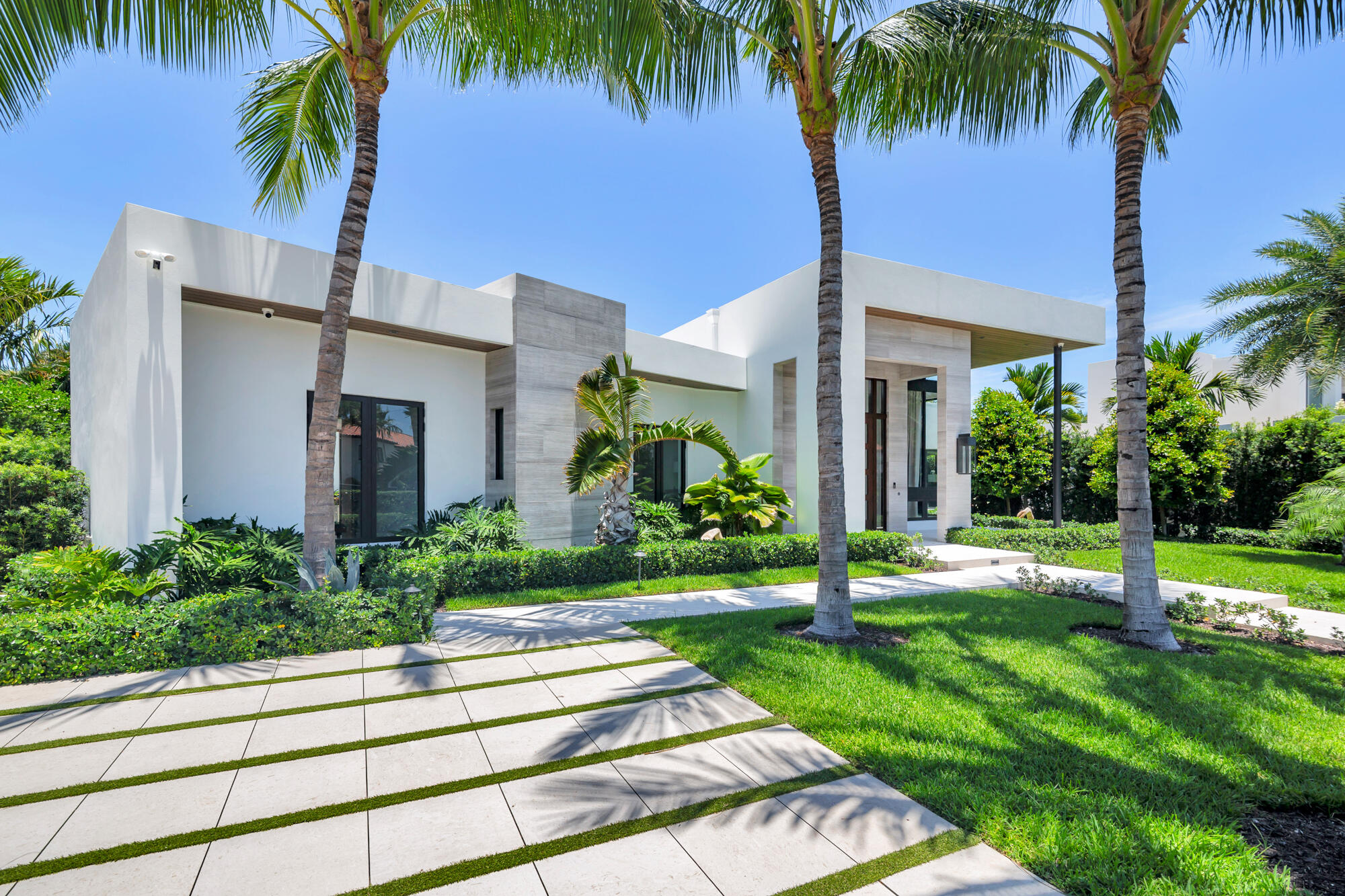 135 Churchill, West Palm Beach FL 33405