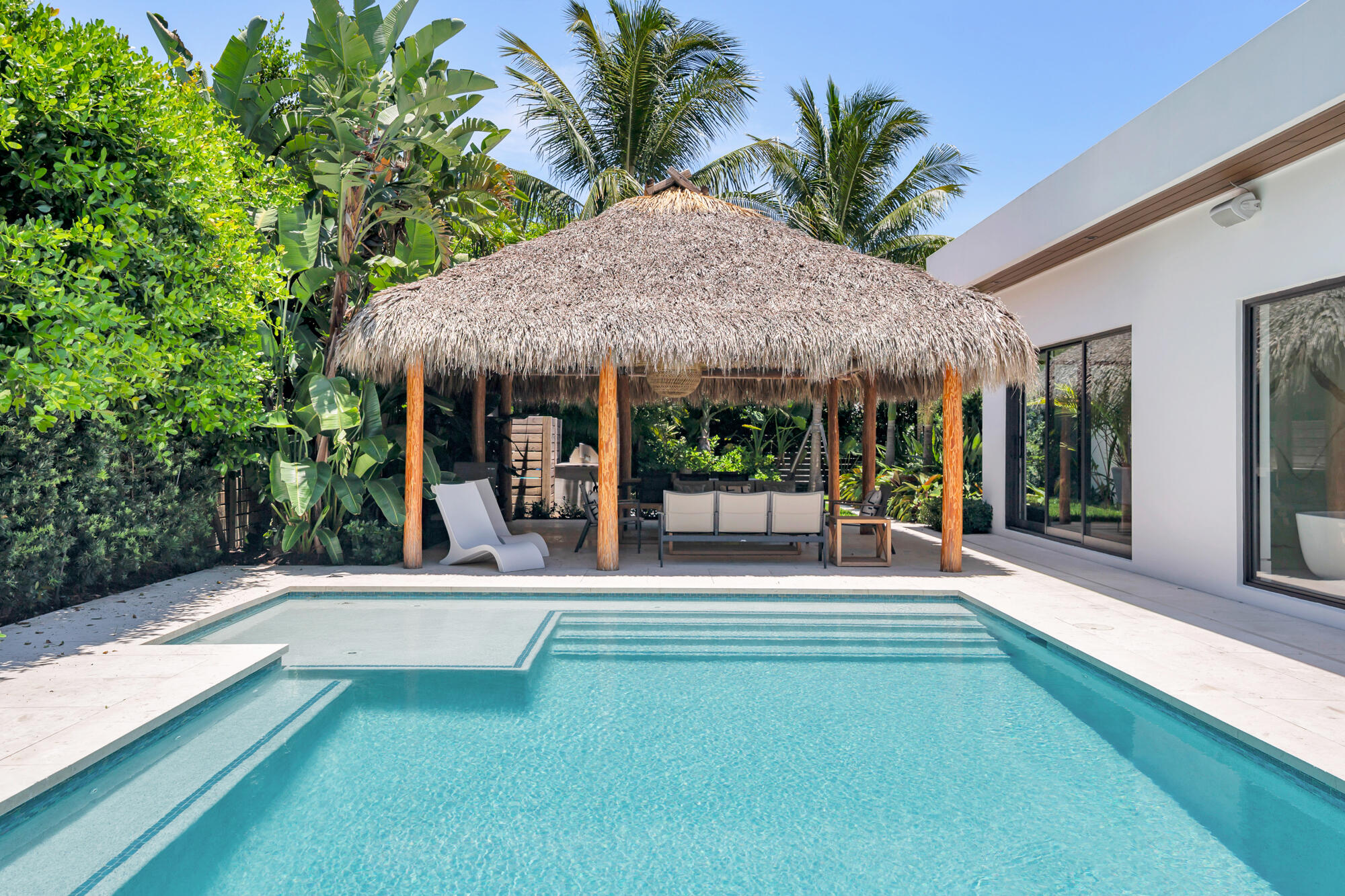 135 Churchill, West Palm Beach FL 33405