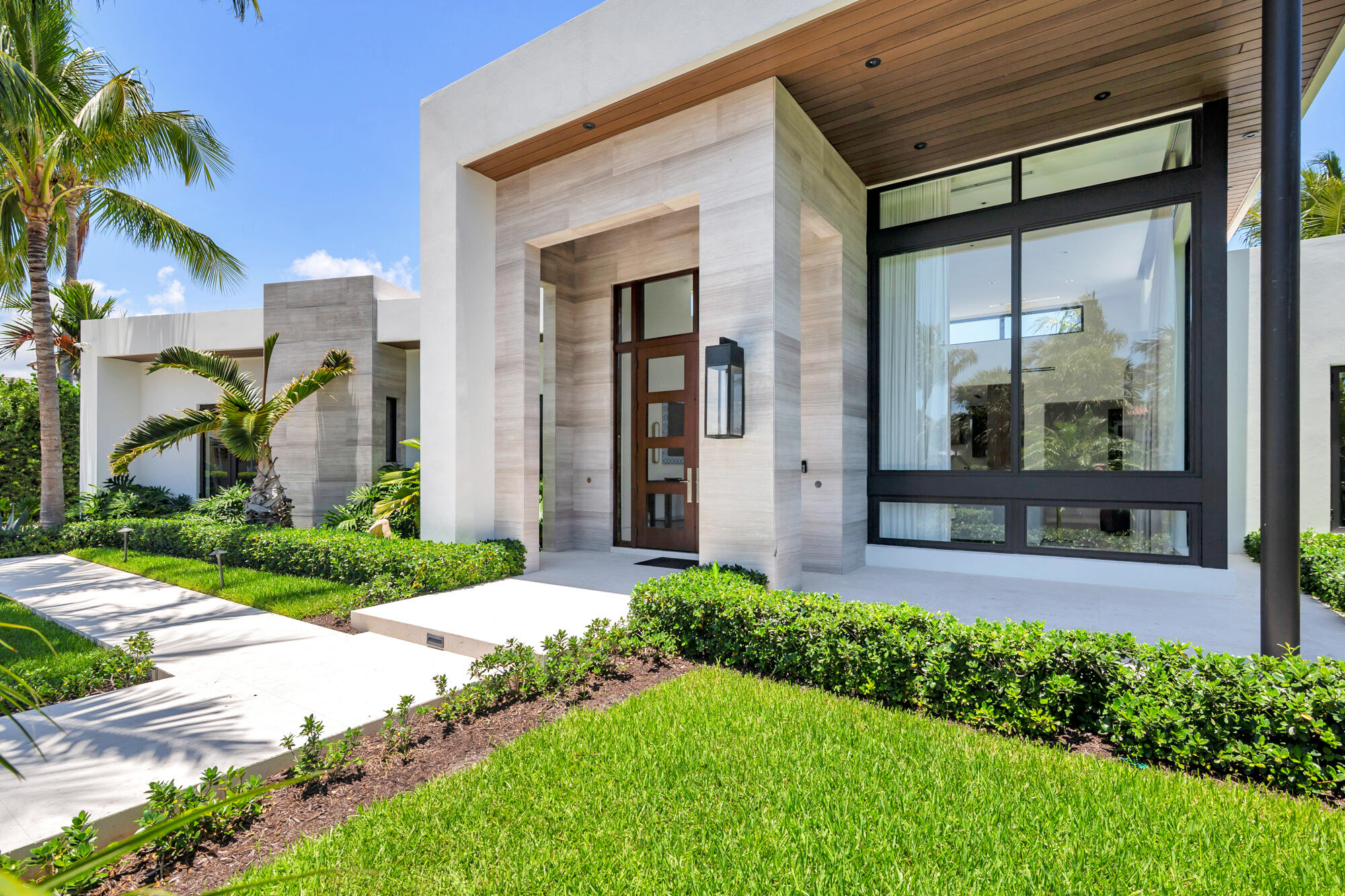 135 Churchill, West Palm Beach FL 33405