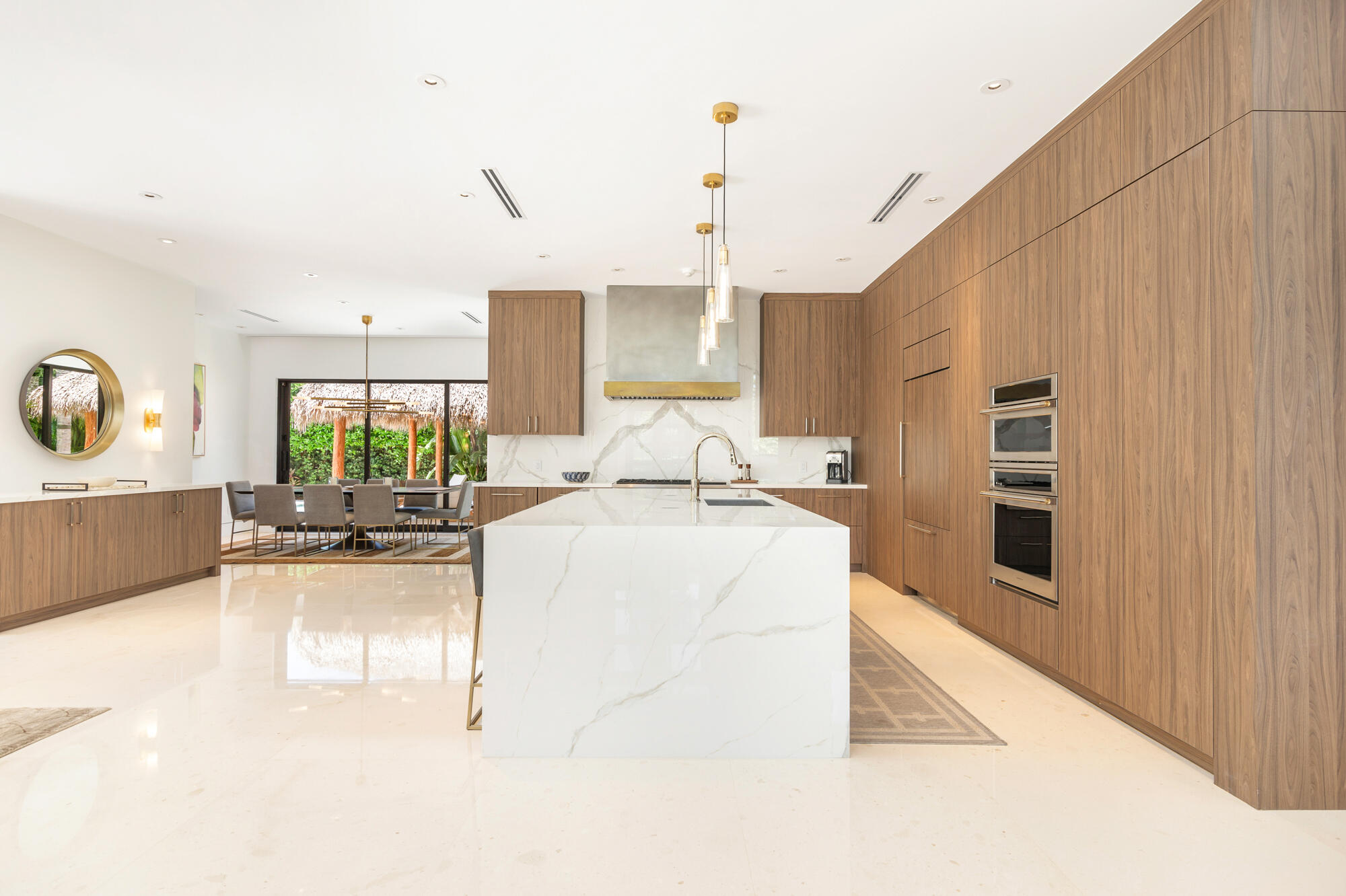 135 Churchill, West Palm Beach FL 33405