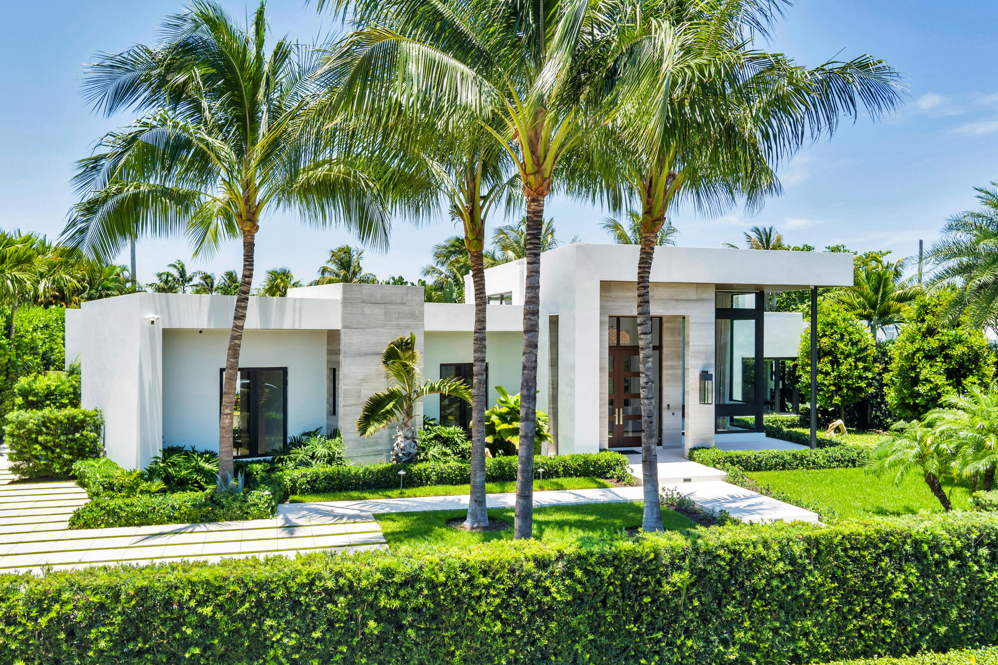 135 Churchill, West Palm Beach FL 33405