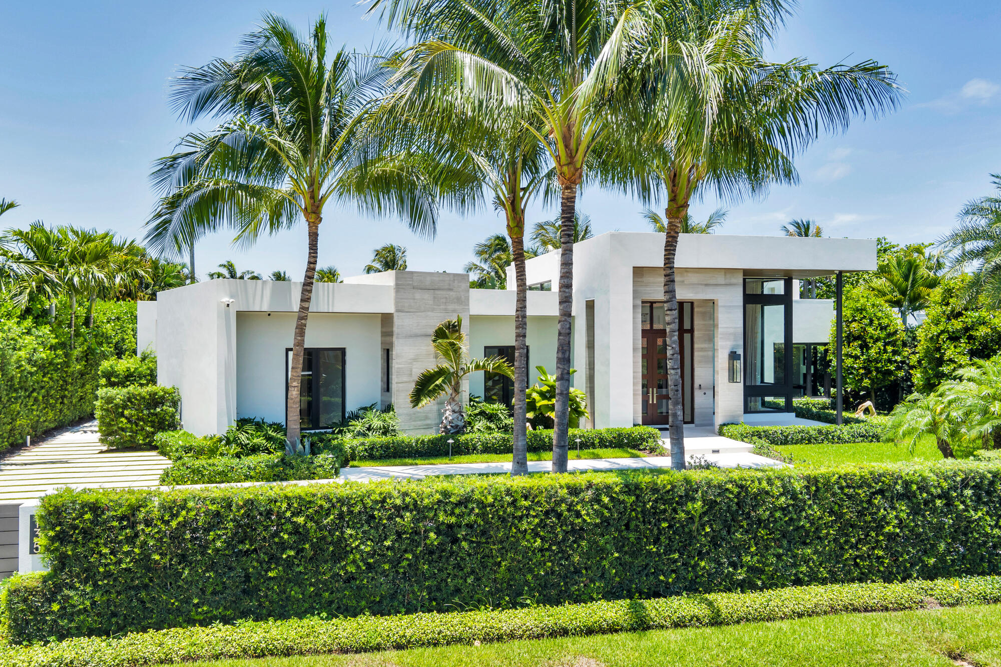 135 Churchill, West Palm Beach FL 33405