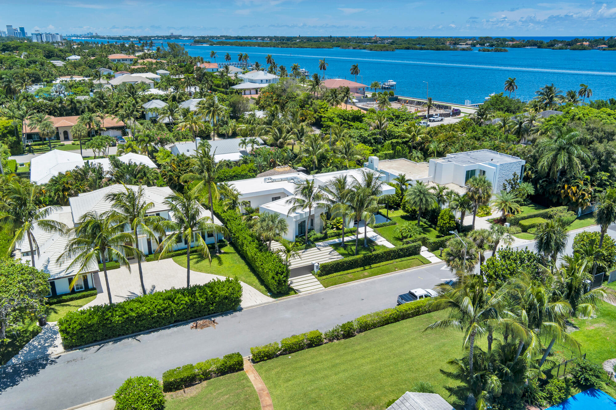 135 Churchill, West Palm Beach FL 33405