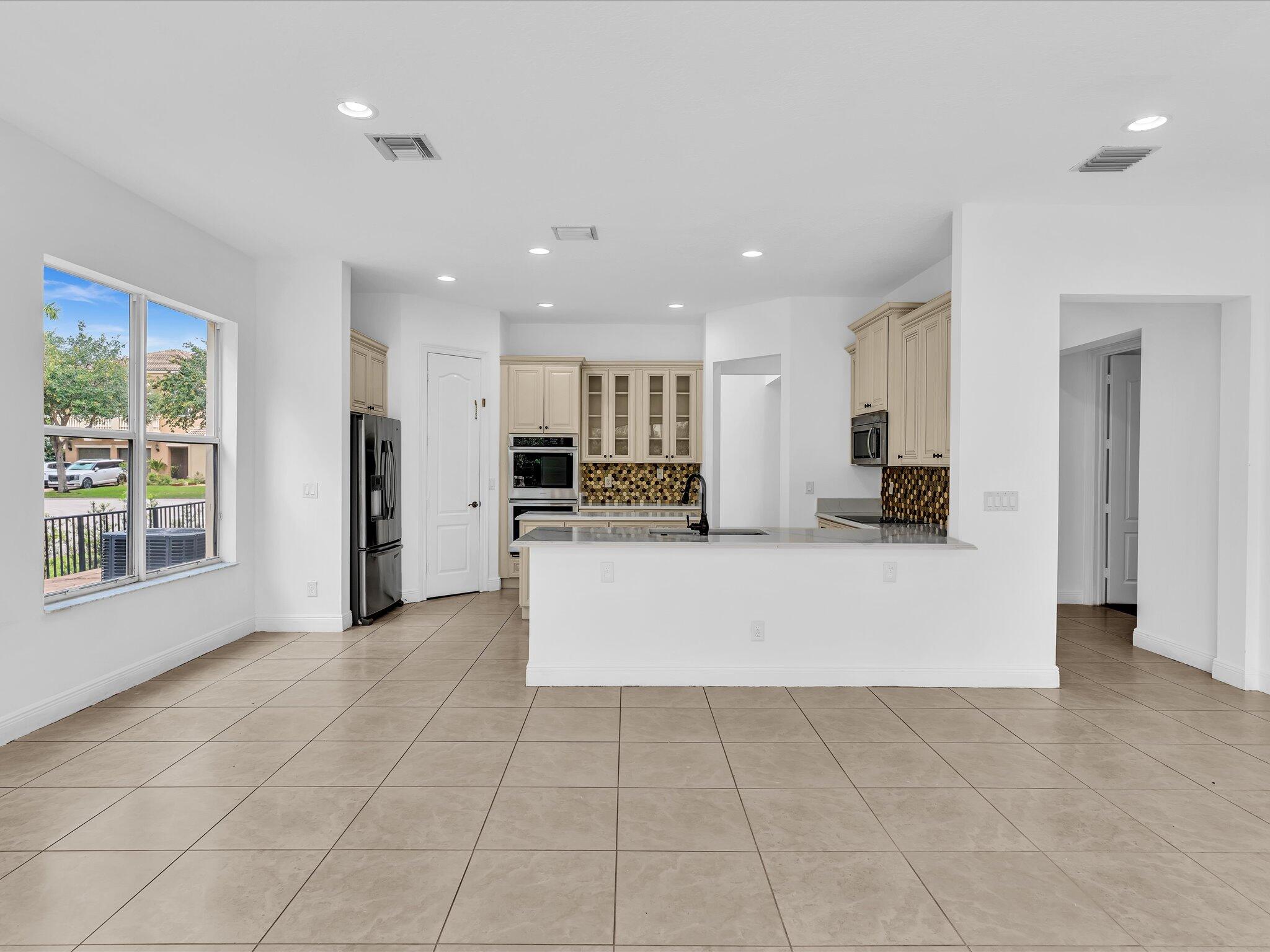 9286 Nugent, West Palm Beach FL 33411