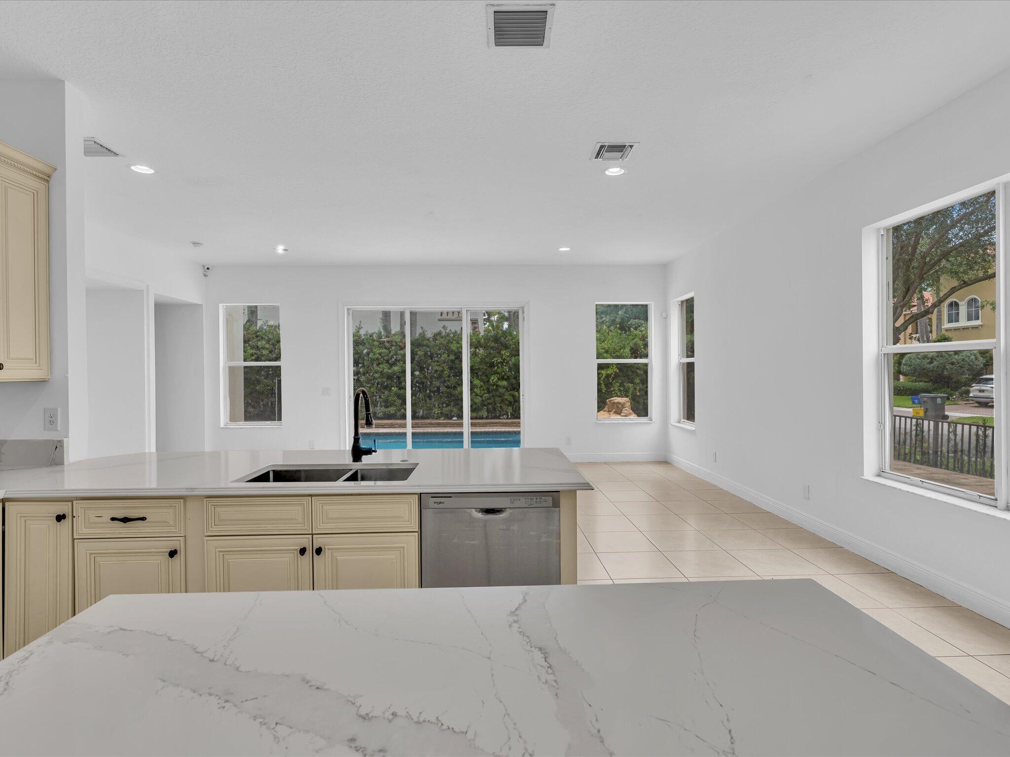 9286 Nugent, West Palm Beach FL 33411