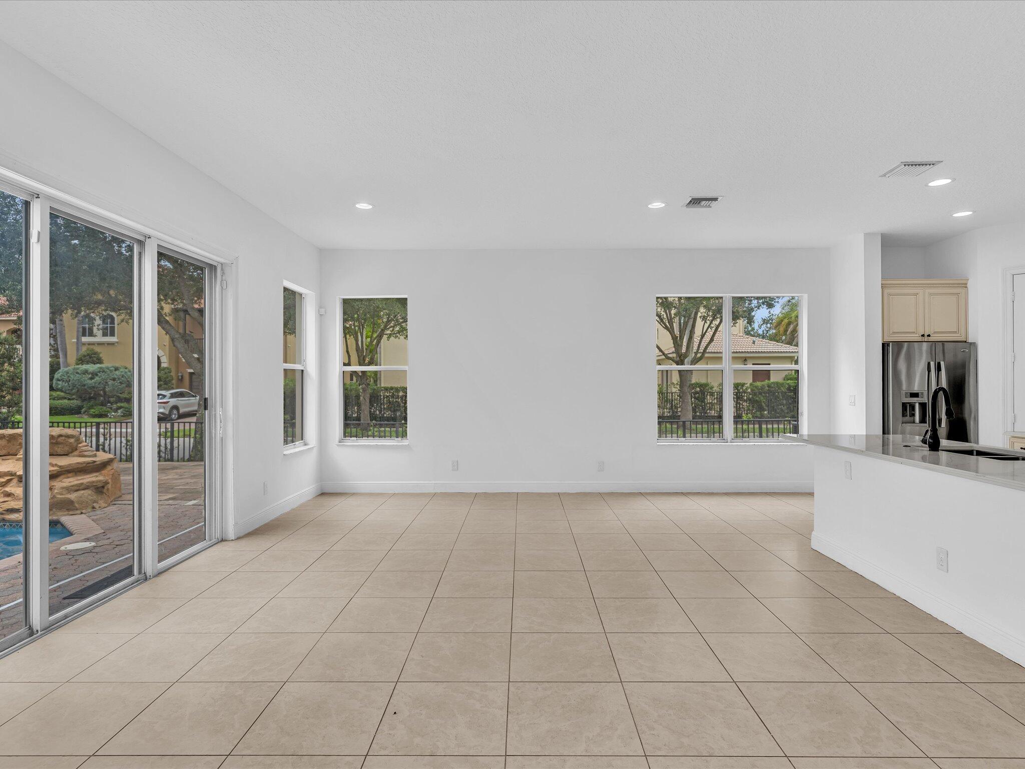 9286 Nugent, West Palm Beach FL 33411