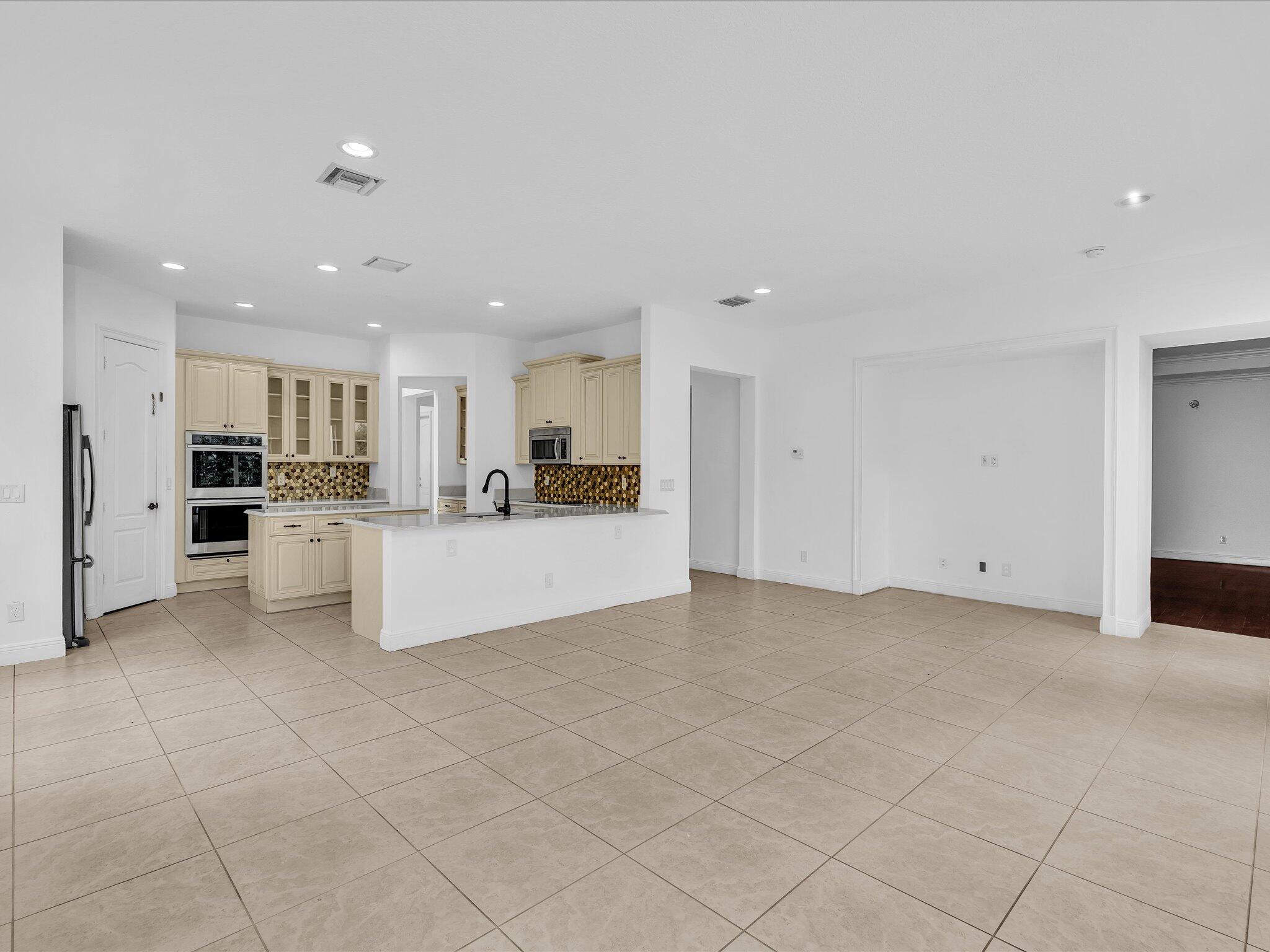 9286 Nugent, West Palm Beach FL 33411