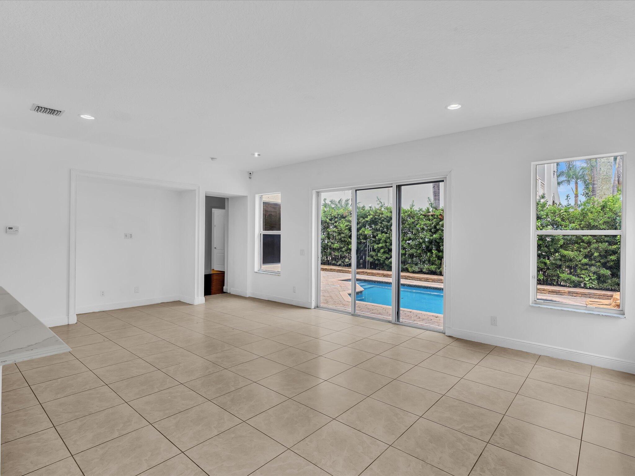 9286 Nugent, West Palm Beach FL 33411