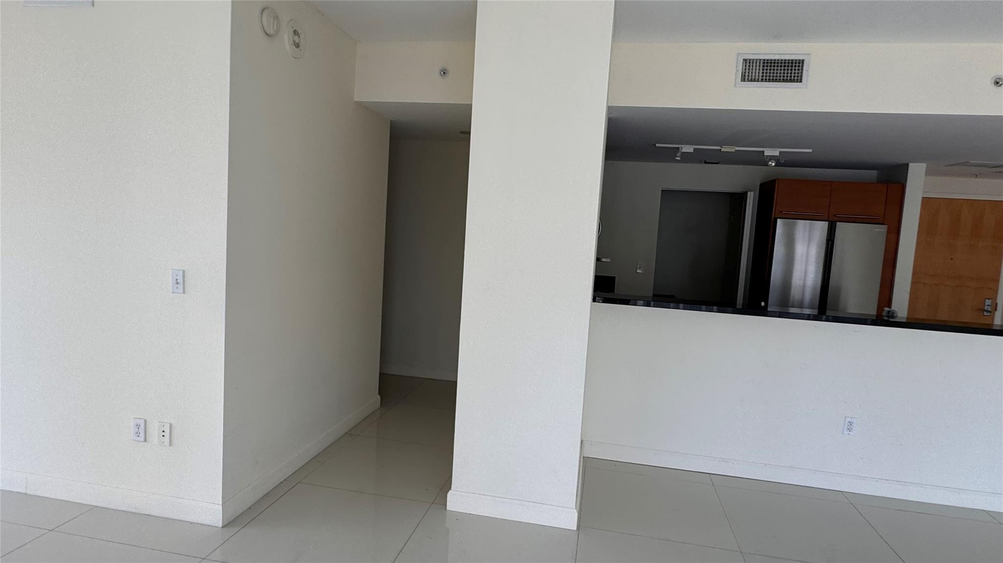 253 NE 2nd #3208, Miami FL 33132