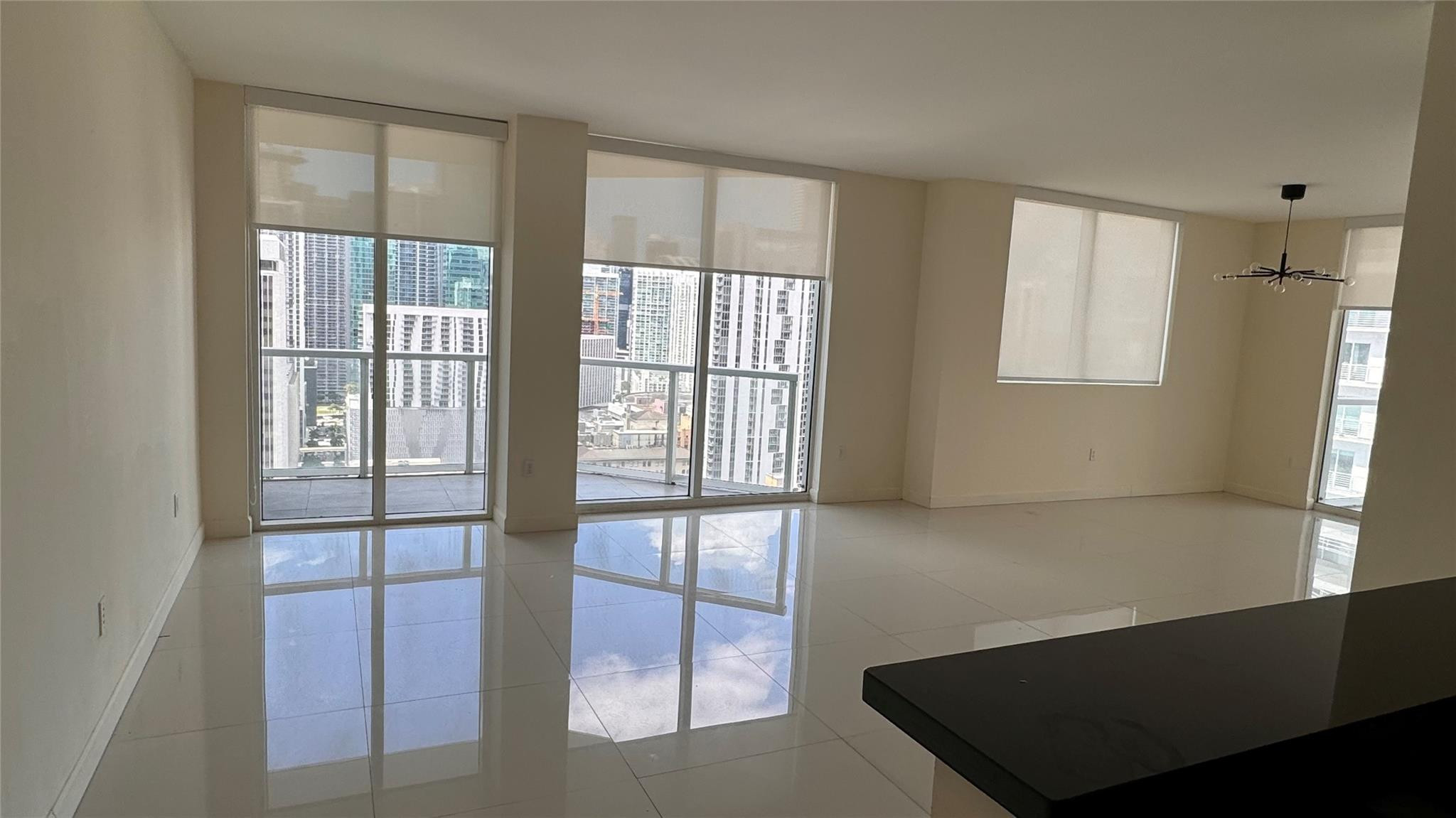 253 NE 2nd #3208, Miami FL 33132