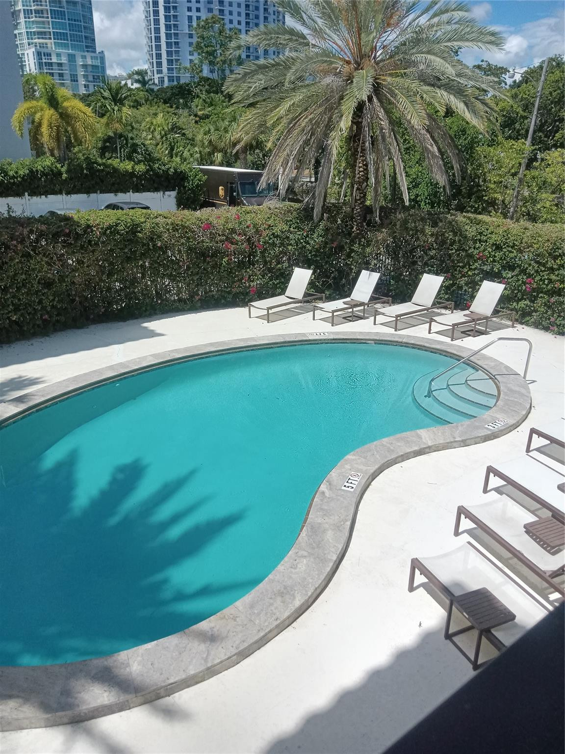 924 SE 2nd #11, Fort Lauderdale FL 33301