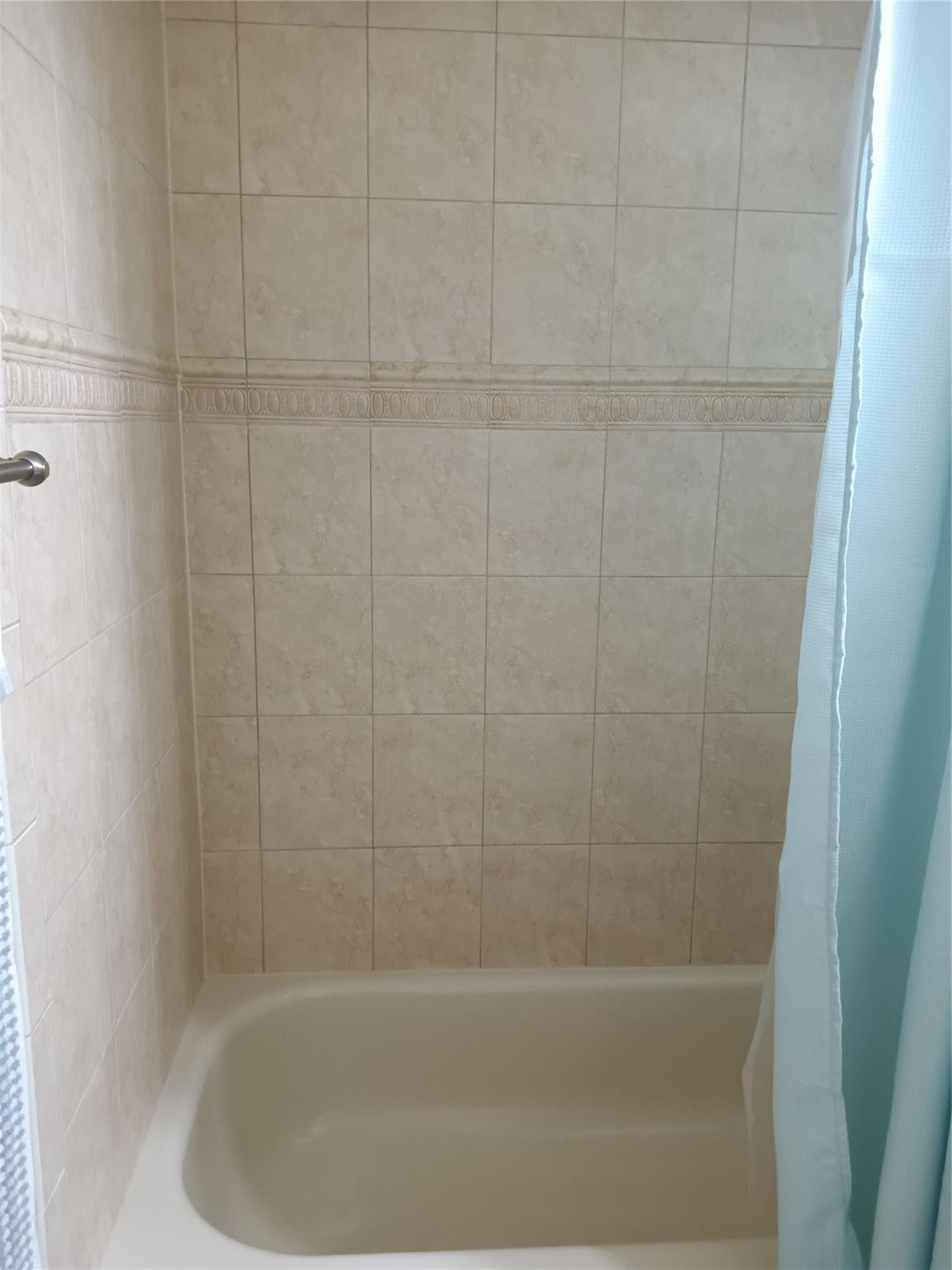 924 SE 2nd #11, Fort Lauderdale FL 33301