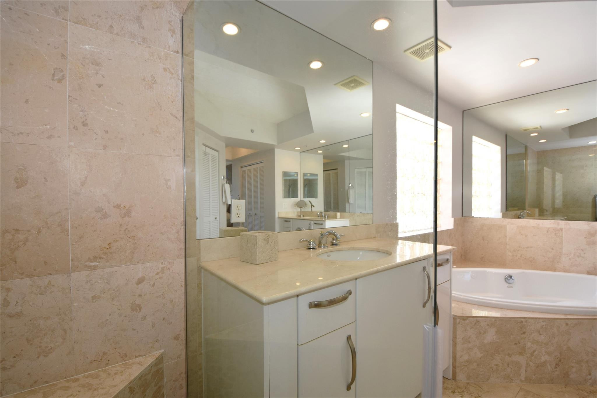 2051 SE 3rd #509, Deerfield Beach FL 33441