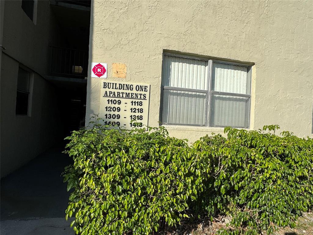1800 SW 81st #1307, North Lauderdale FL 33068