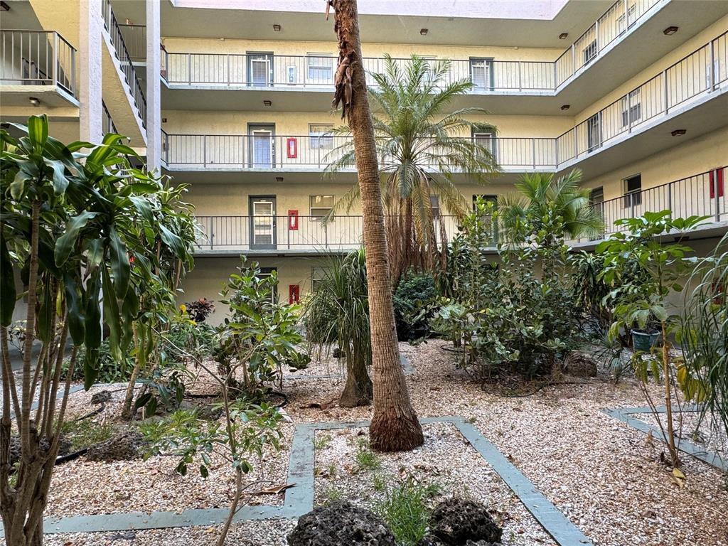 1800 SW 81st #1307, North Lauderdale FL 33068
