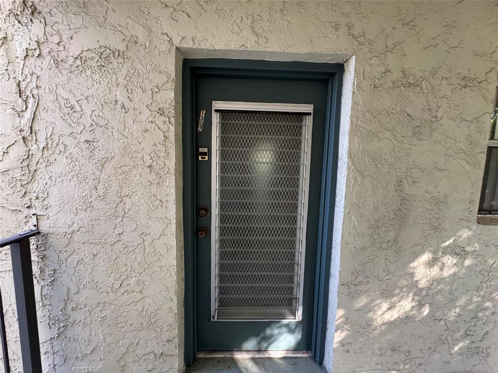 1800 SW 81st #1307, North Lauderdale FL 33068