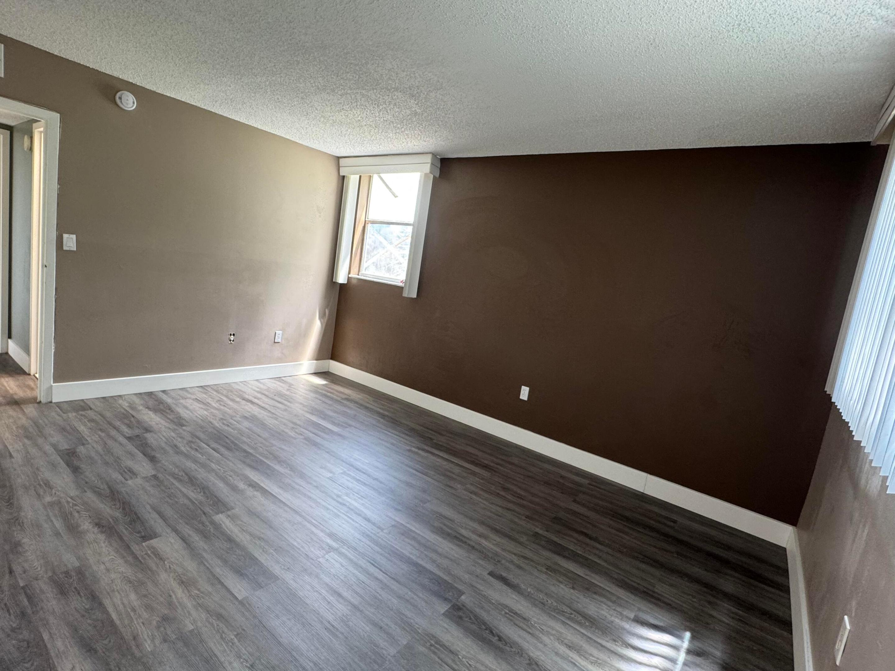 1800 SW 81st #1307, North Lauderdale FL 33068