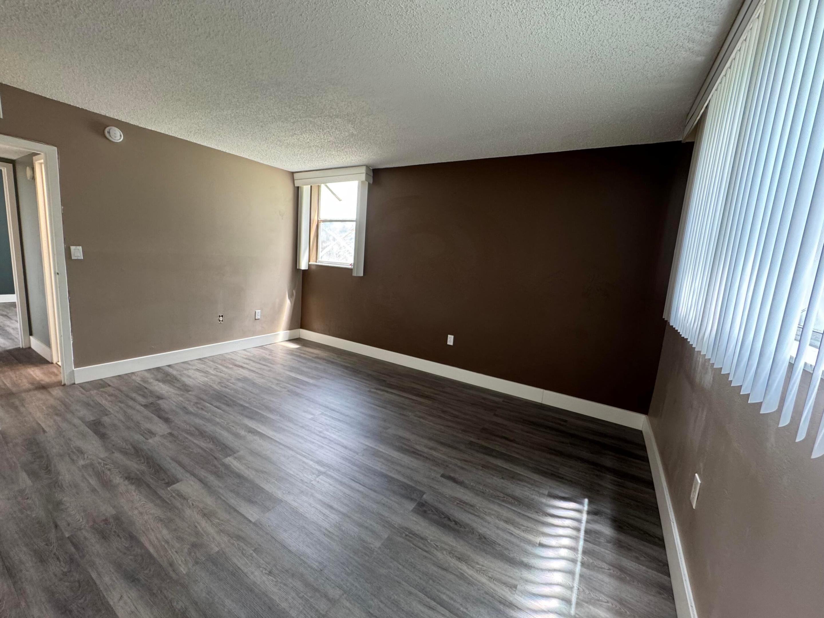 1800 SW 81st #1307, North Lauderdale FL 33068