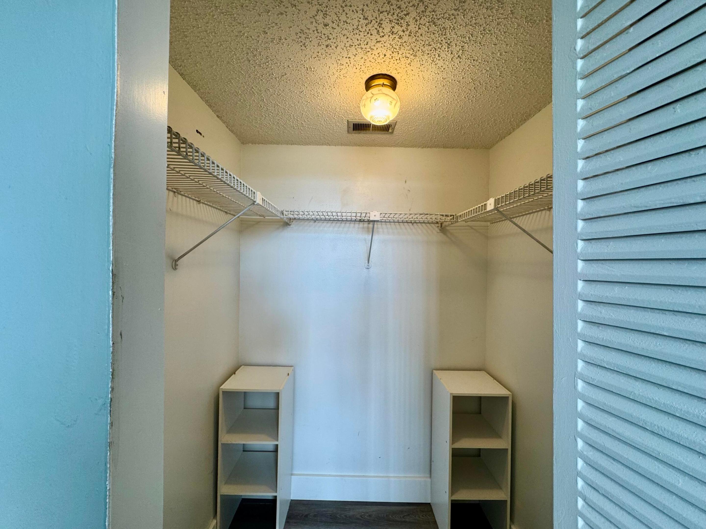 1800 SW 81st #1307, North Lauderdale FL 33068