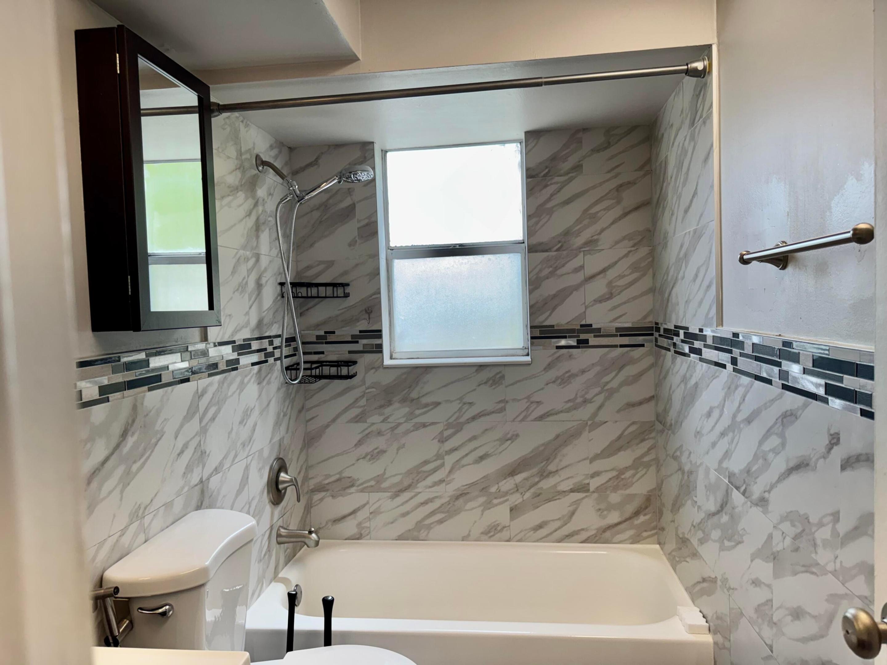 1800 SW 81st #1307, North Lauderdale FL 33068